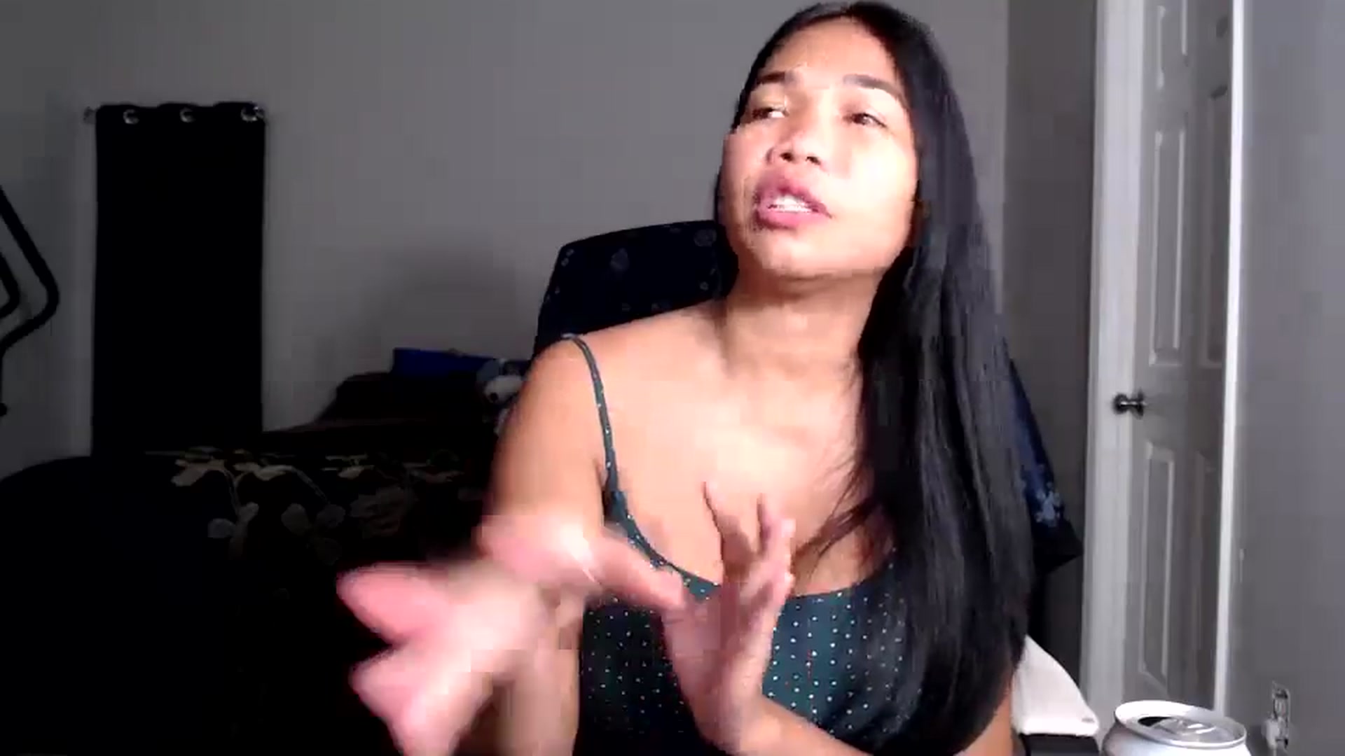 Gallery image thumbnail from Littlekai2025's myfreecams stream on, 08/20/2025, 04:12 image 13 of 20