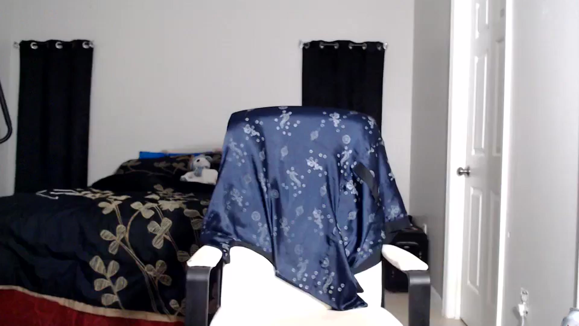 Gallery image thumbnail from Littlekai2025's myfreecams stream on, 08/25/2025, 02:21 image 6 of 20