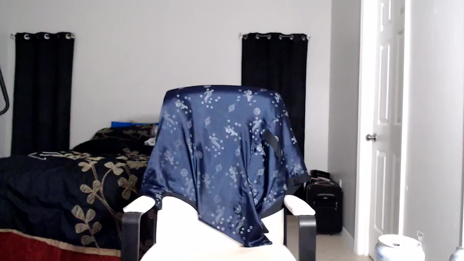 Gallery image thumbnail from Littlekai2025's myfreecams stream on, 08/25/2025, 02:21 image 7 of 20