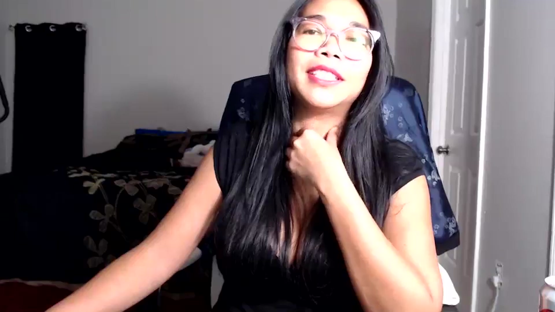 Gallery image thumbnail from Littlekai2025's myfreecams stream on, 08/26/2025, 04:30 image 16 of 20