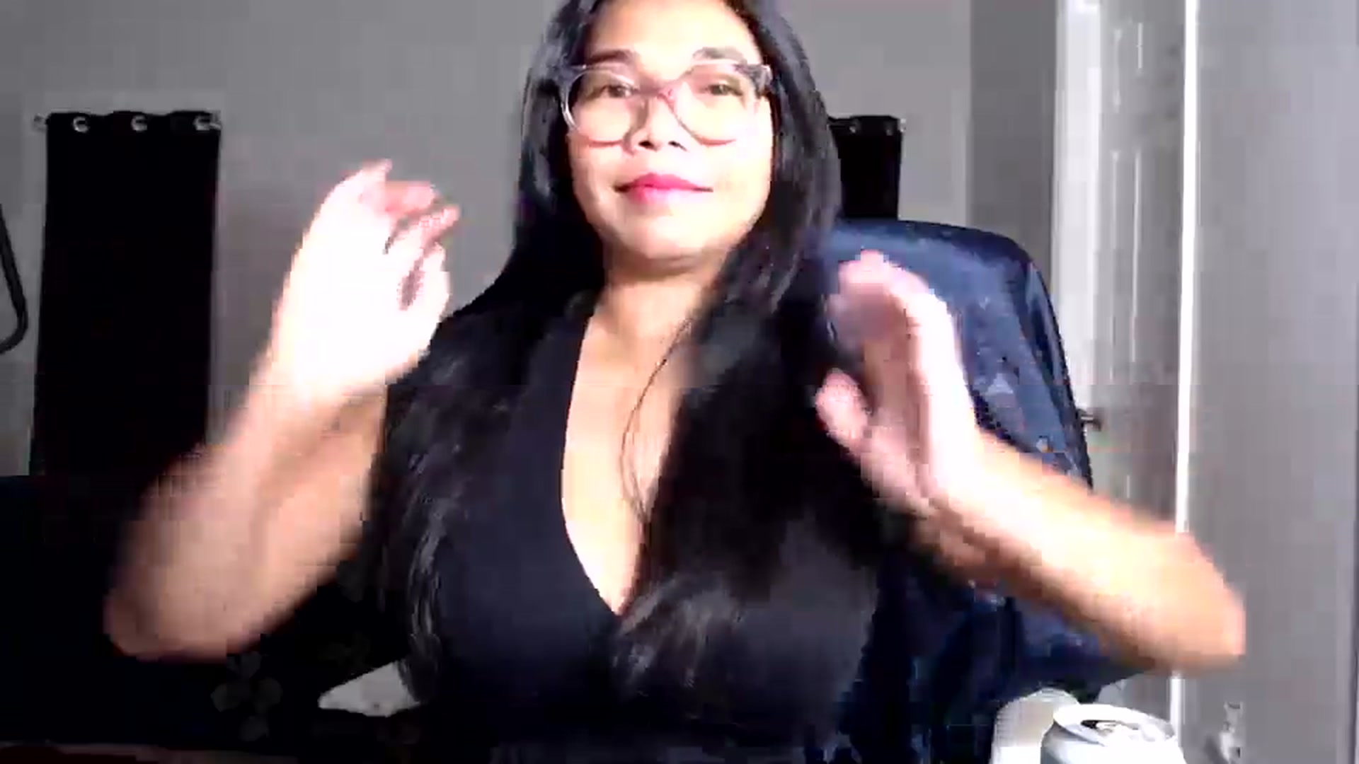 Gallery image thumbnail from Littlekai2025's myfreecams stream on, 08/26/2025, 04:30 image 19 of 20