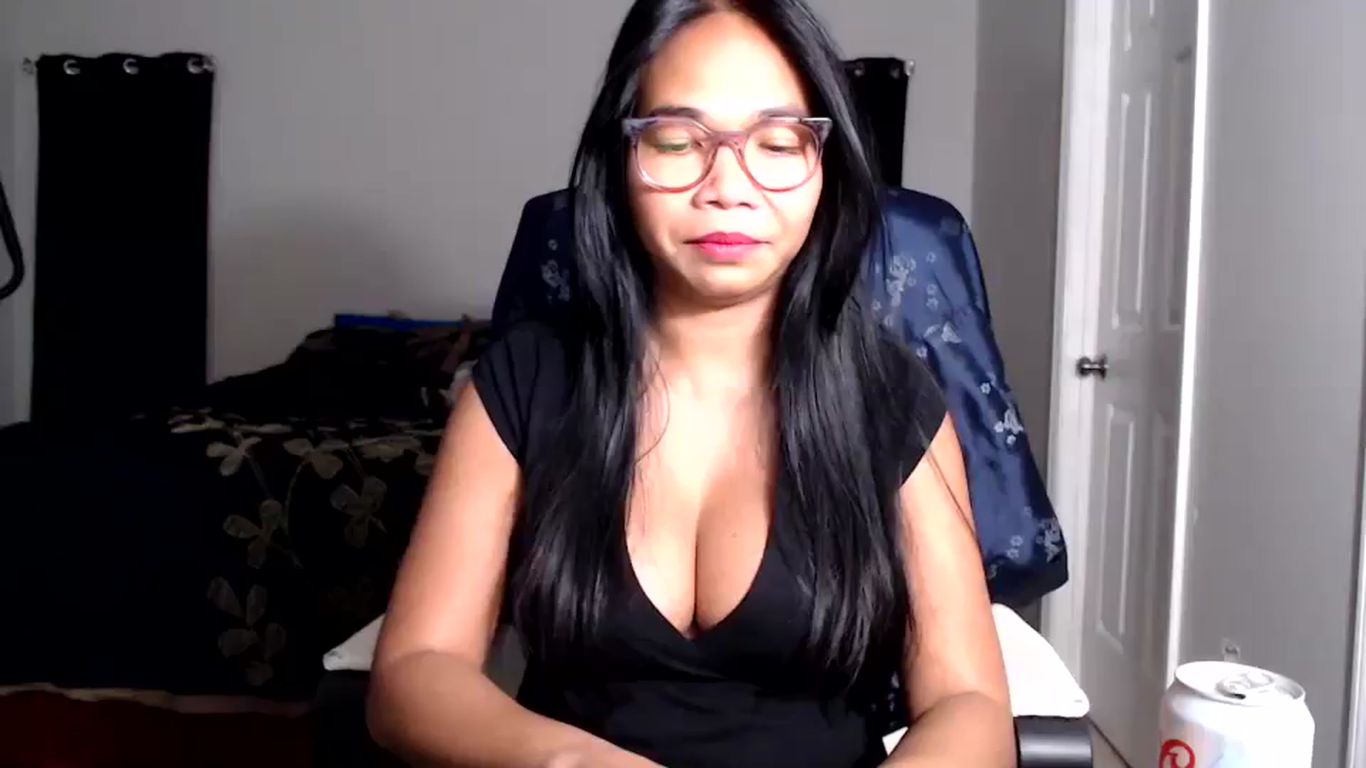 Gallery image thumbnail from Littlekai2025's myfreecams stream on, 08/26/2025, 04:30 image 15 of 20