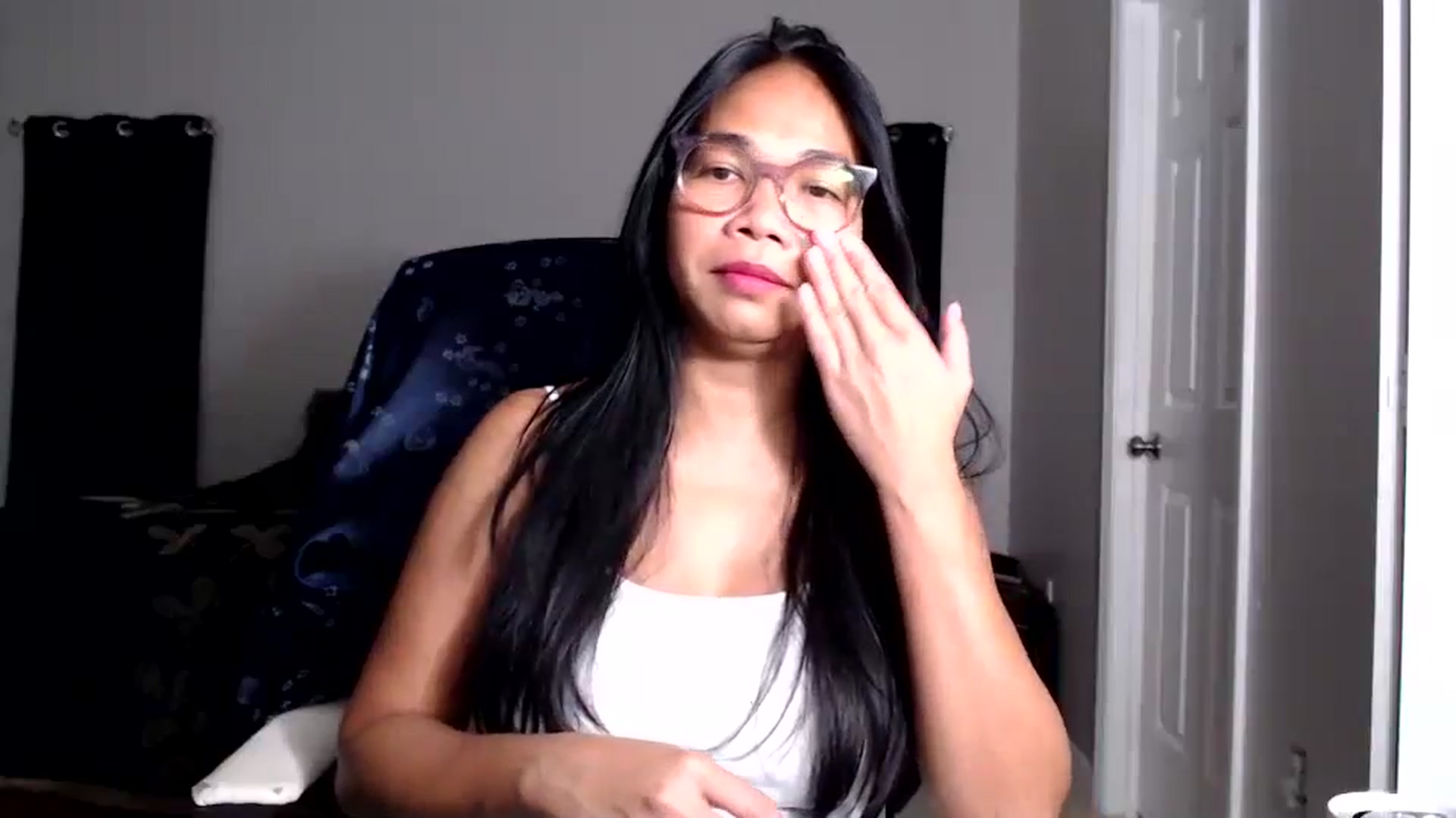 Gallery image thumbnail from Littlekai2025's myfreecams stream on, 08/28/2025, 03:06 image 11 of 20