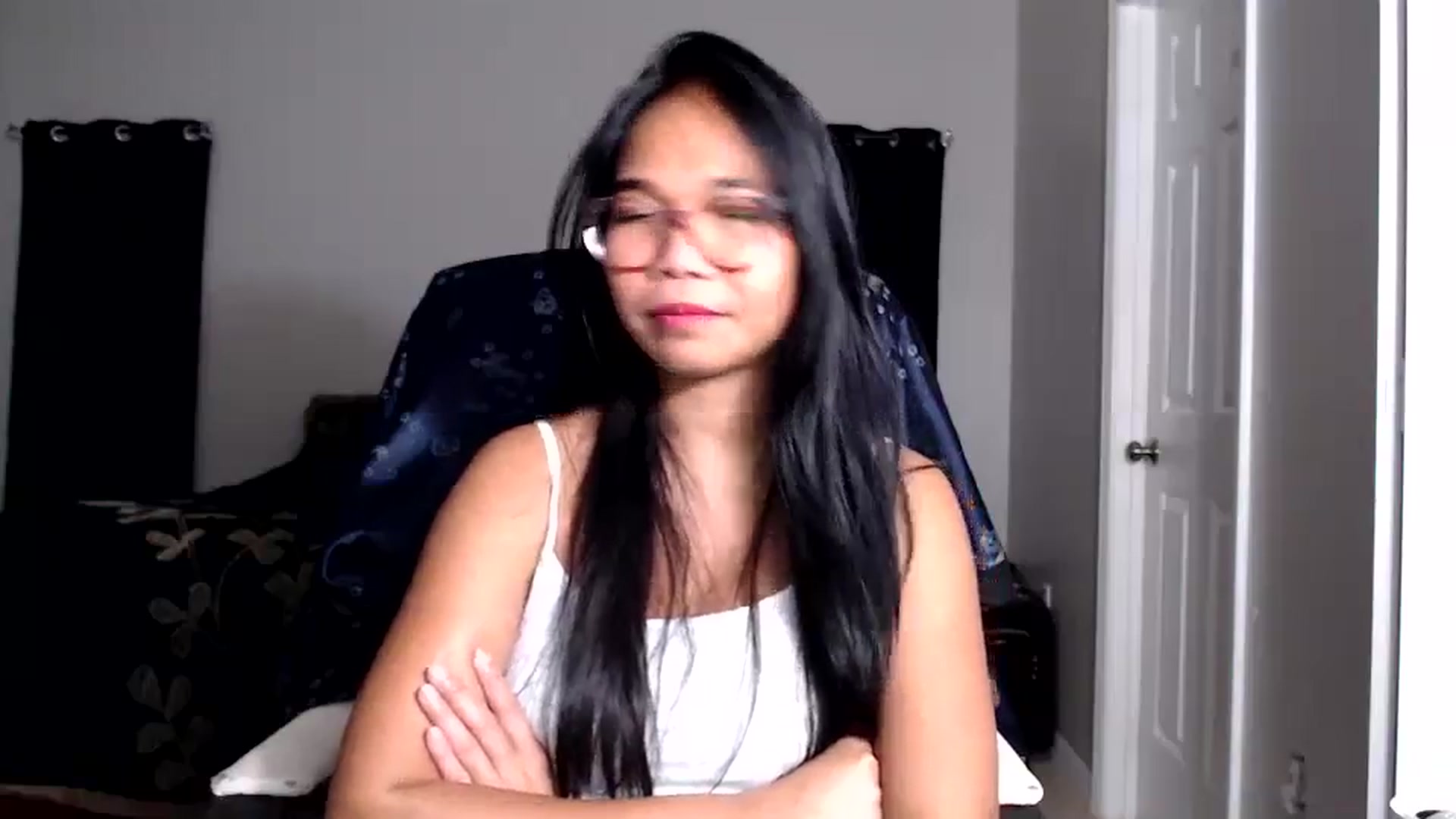 Gallery image thumbnail from Littlekai2025's myfreecams stream on, 08/28/2025, 03:06 image 15 of 20
