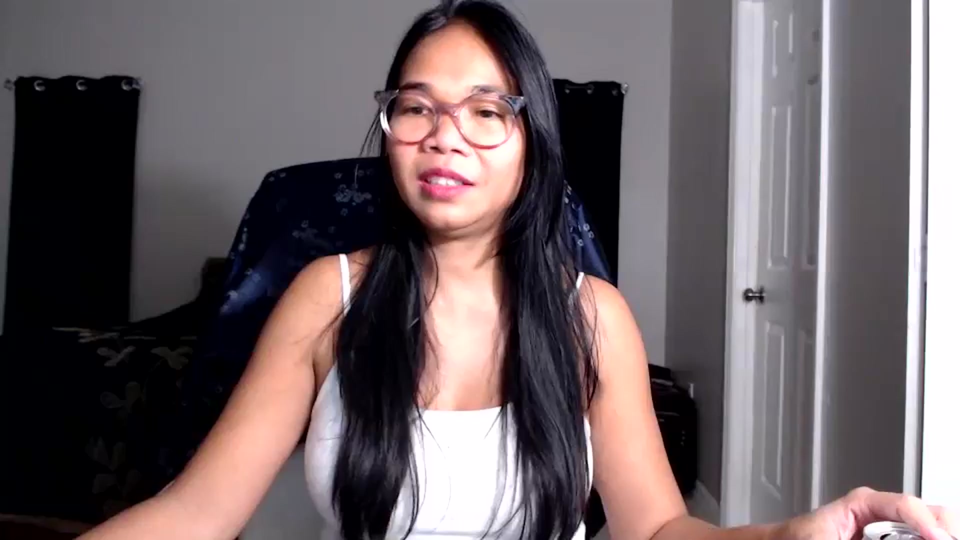 Gallery image thumbnail from Littlekai2025's myfreecams stream on, 08/28/2025, 03:06 image 12 of 20