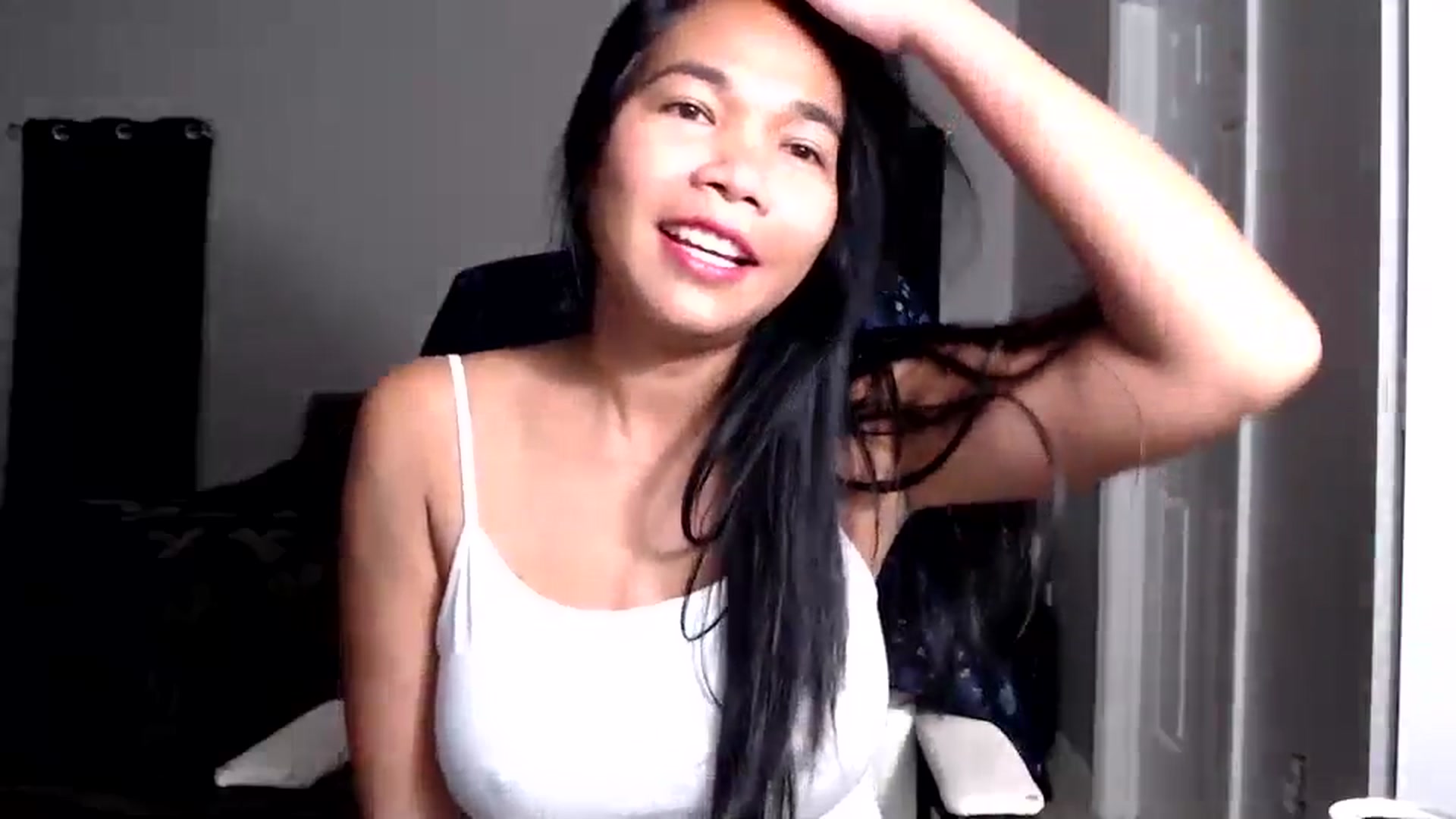 Gallery image thumbnail from Littlekai2025's myfreecams stream on, 08/28/2025, 03:06 image 17 of 20