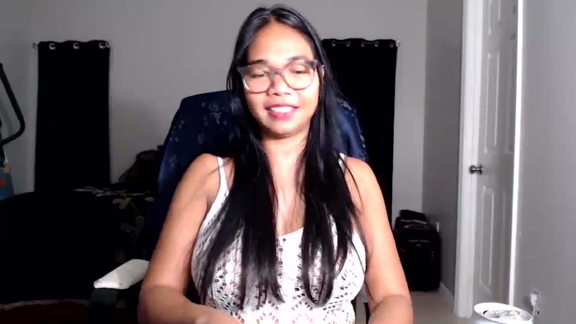 Gallery image thumbnail from Littlekai2025's myfreecams stream on, 08/30/2025, 04:43 image 11 of 20