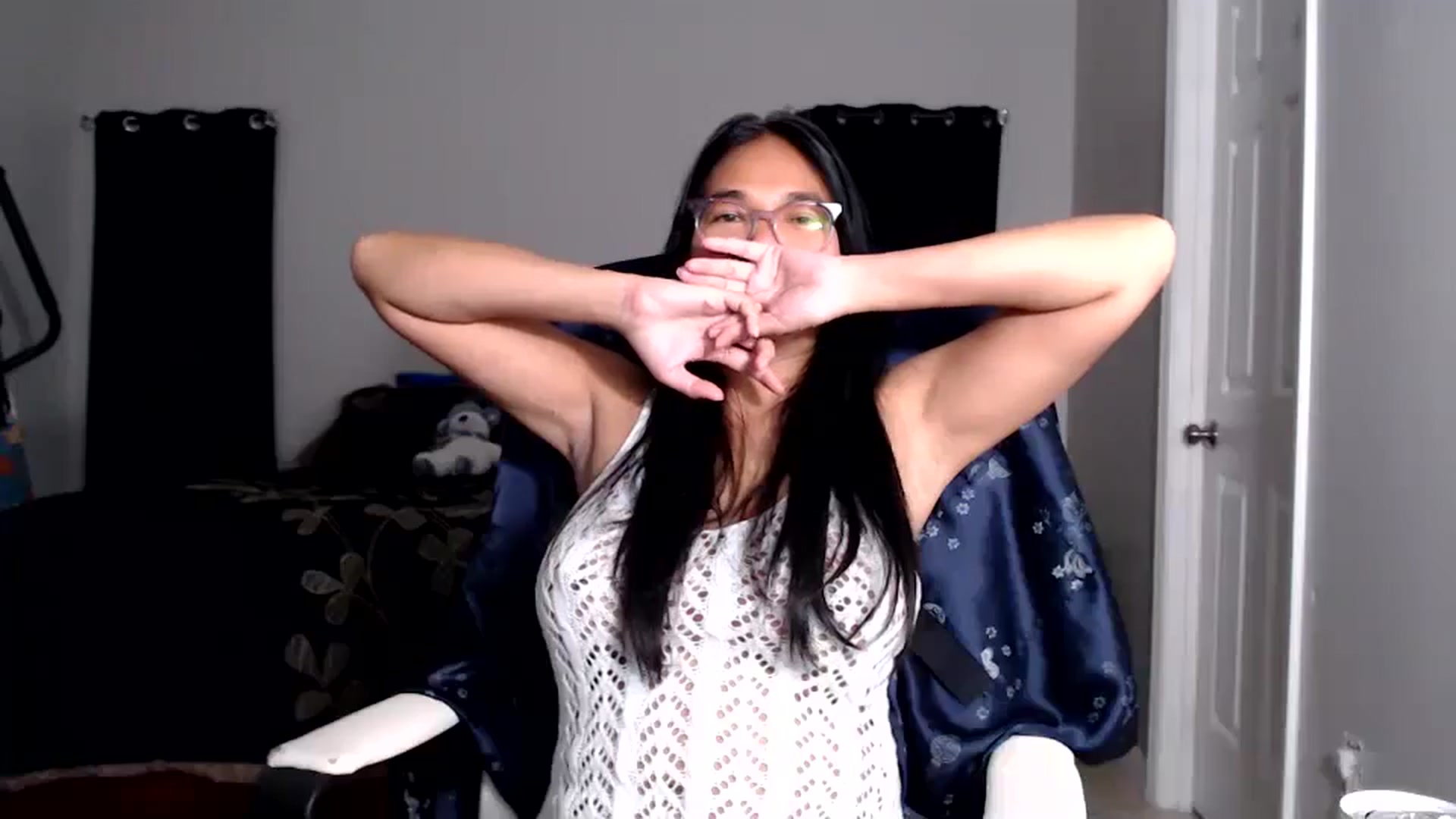 Gallery image thumbnail from Littlekai2025's myfreecams stream on, 08/30/2025, 04:43 image 9 of 20