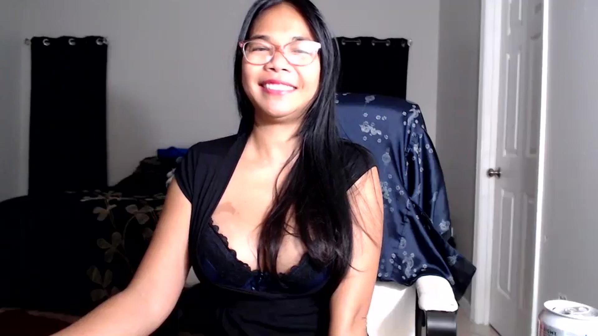 Gallery image thumbnail from Littlekai2025's myfreecams stream on, 09/04/2025, 03:41 image 12 of 20