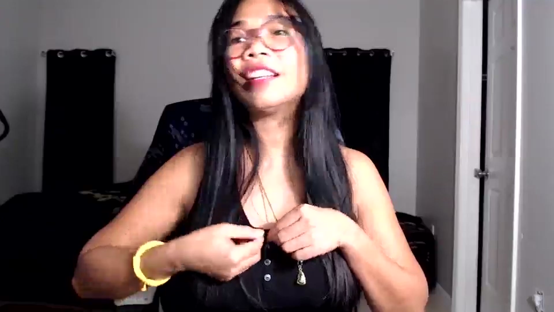 Gallery image thumbnail from Littlekai2025's myfreecams stream on, 09/08/2025, 24:35 image 7 of 20