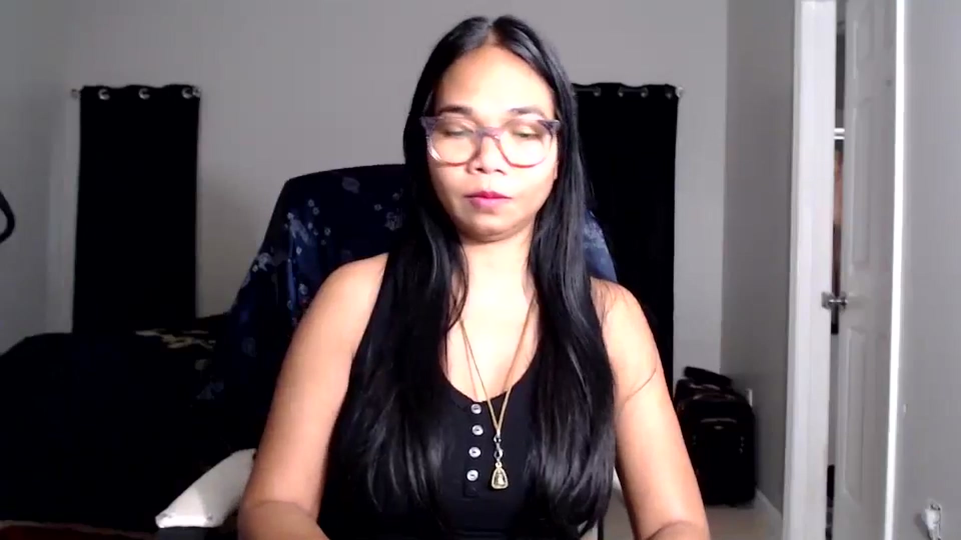Gallery image thumbnail from Littlekai2025's myfreecams stream on, 09/08/2025, 24:35 image 2 of 20