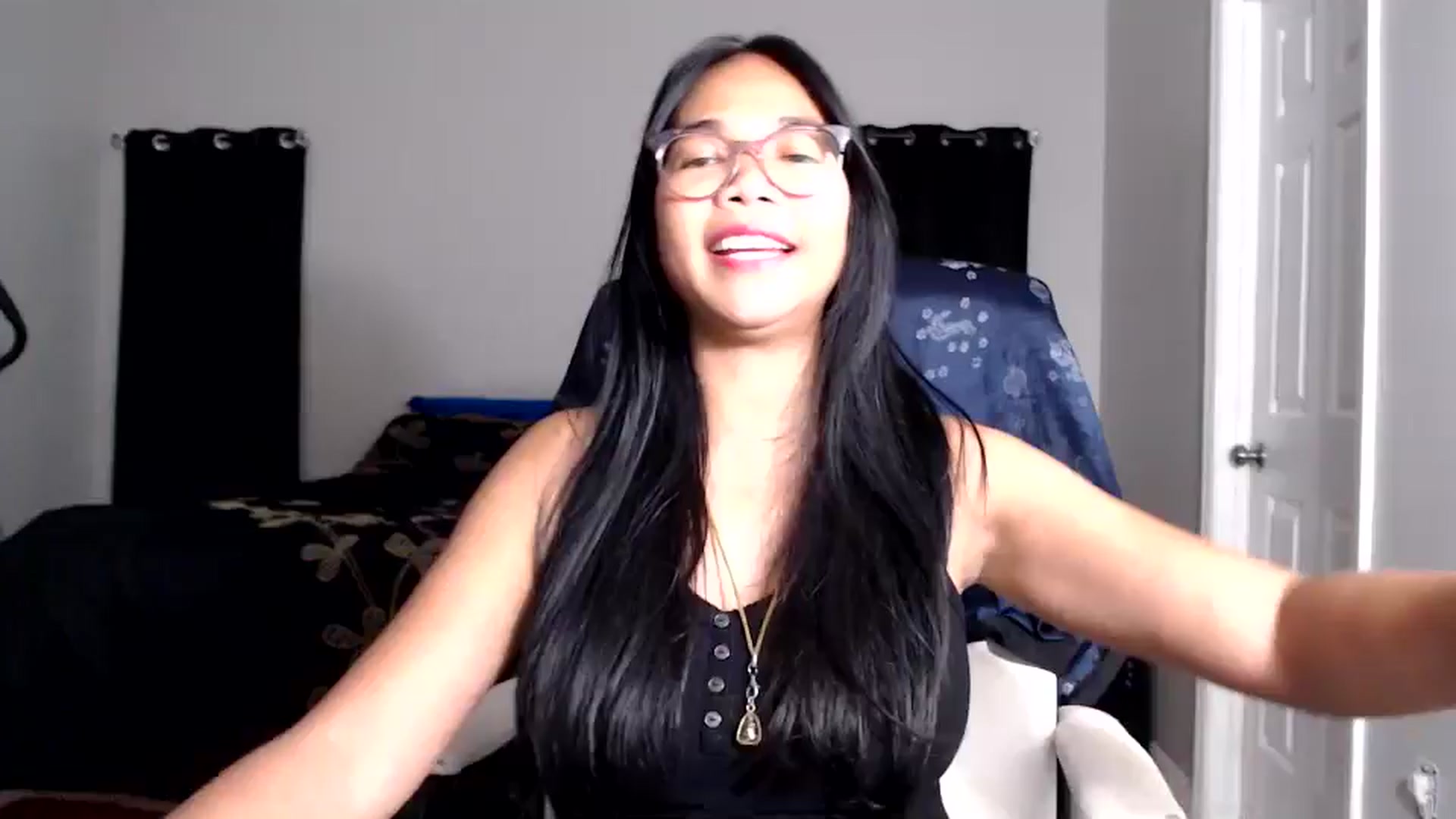 Gallery image thumbnail from Littlekai2025's myfreecams stream on, 09/08/2025, 01:29 image 1 of 20