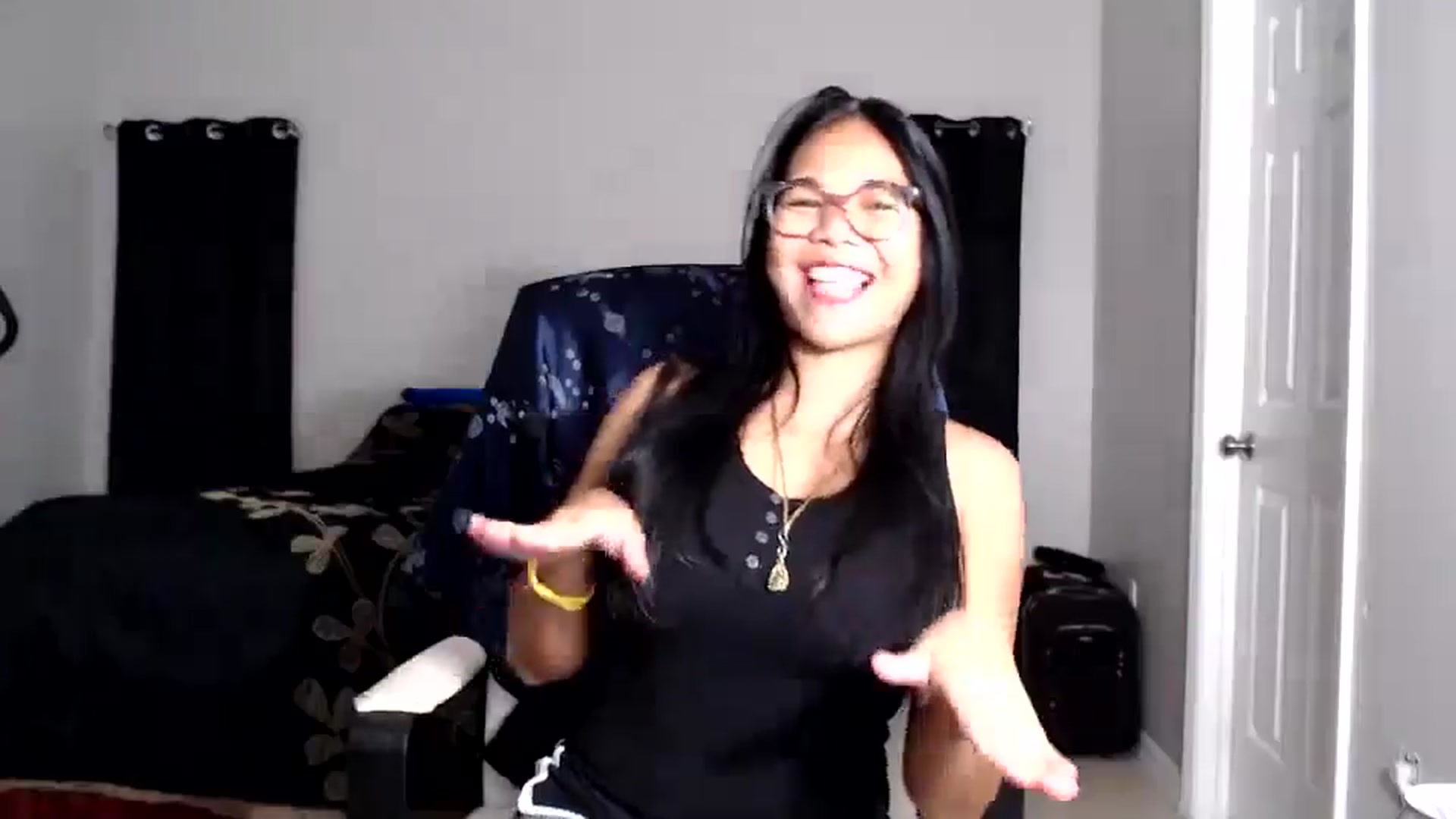 Gallery image thumbnail from Littlekai2025's myfreecams stream on, 09/08/2025, 03:44 image 5 of 20
