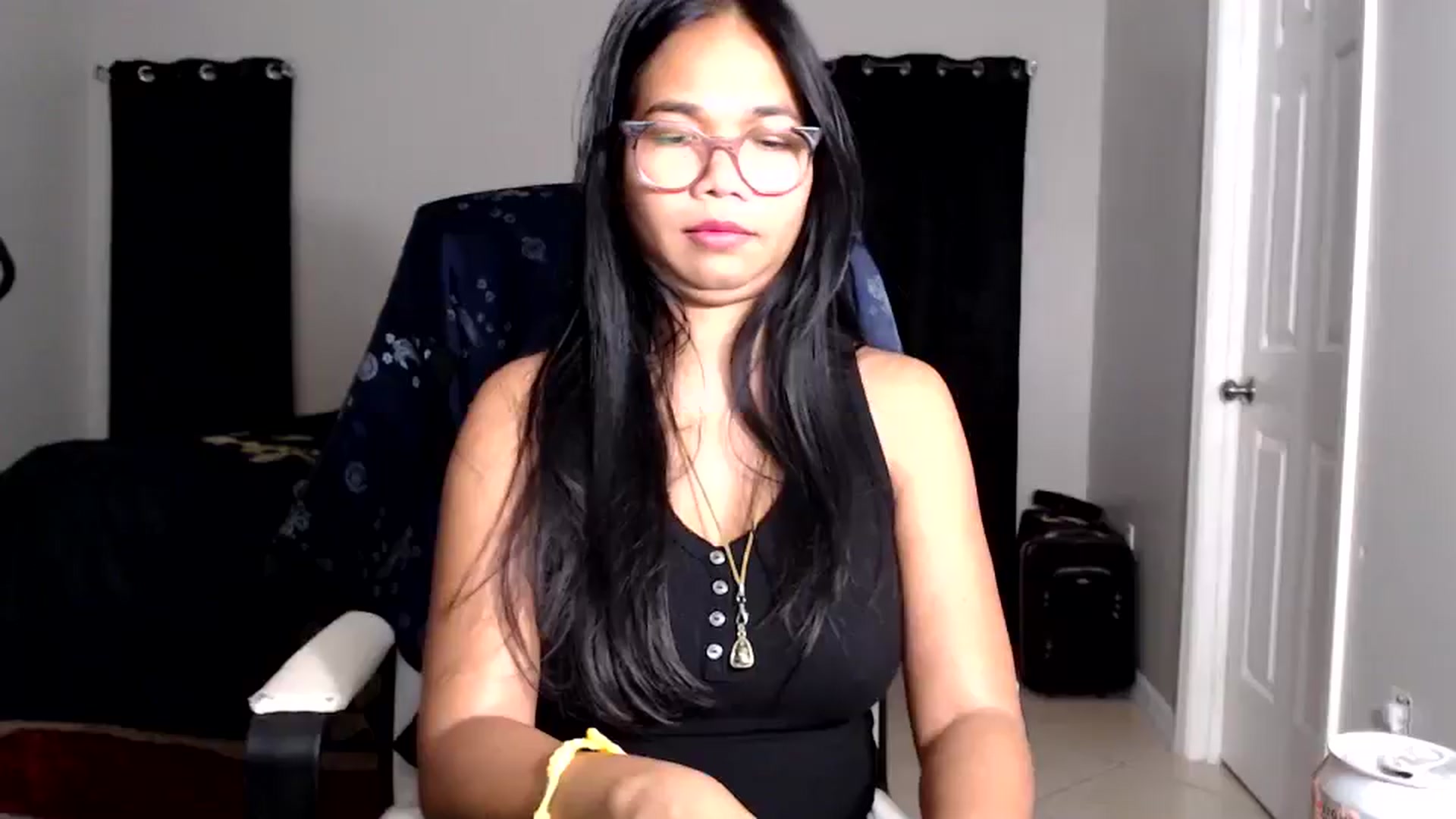 Gallery image thumbnail from Littlekai2025's myfreecams stream on, 09/08/2025, 03:44 image 1 of 20