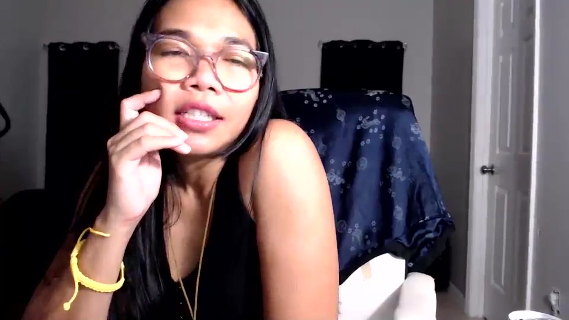 Gallery image thumbnail from Littlekai2025's myfreecams stream on, 09/08/2025, 03:44 image 18 of 20