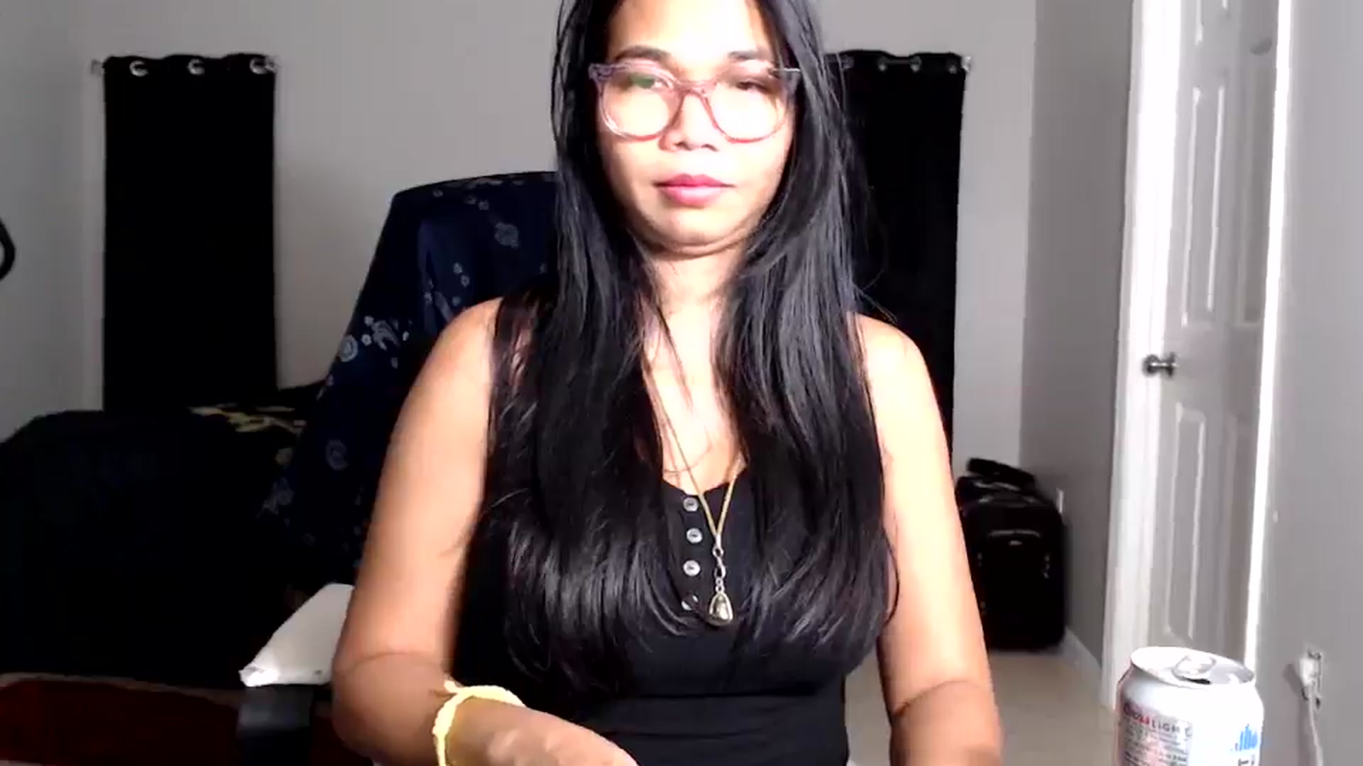 Gallery image thumbnail from Littlekai2025's myfreecams stream on, 09/08/2025, 03:44 image 4 of 20