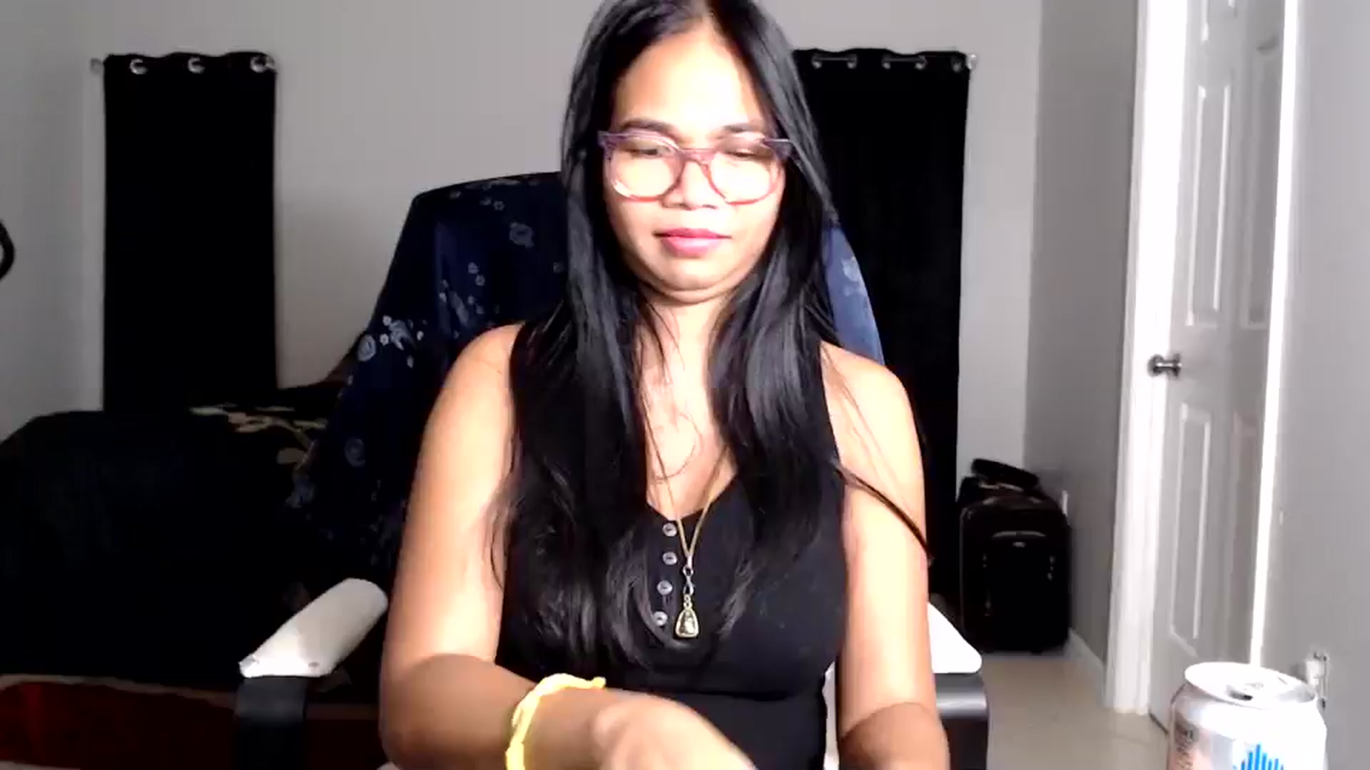 Gallery image thumbnail from Littlekai2025's myfreecams stream on, 09/08/2025, 03:44 image 3 of 20