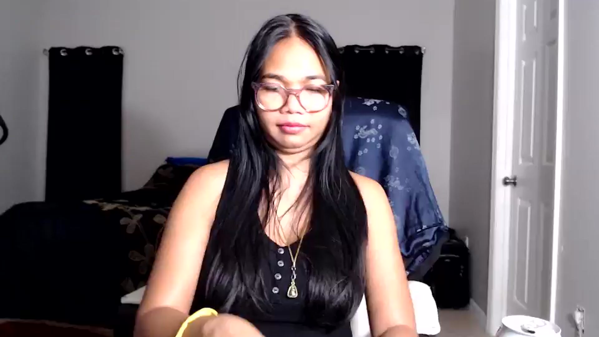 Gallery image thumbnail from Littlekai2025's myfreecams stream on, 09/08/2025, 03:44 image 11 of 20