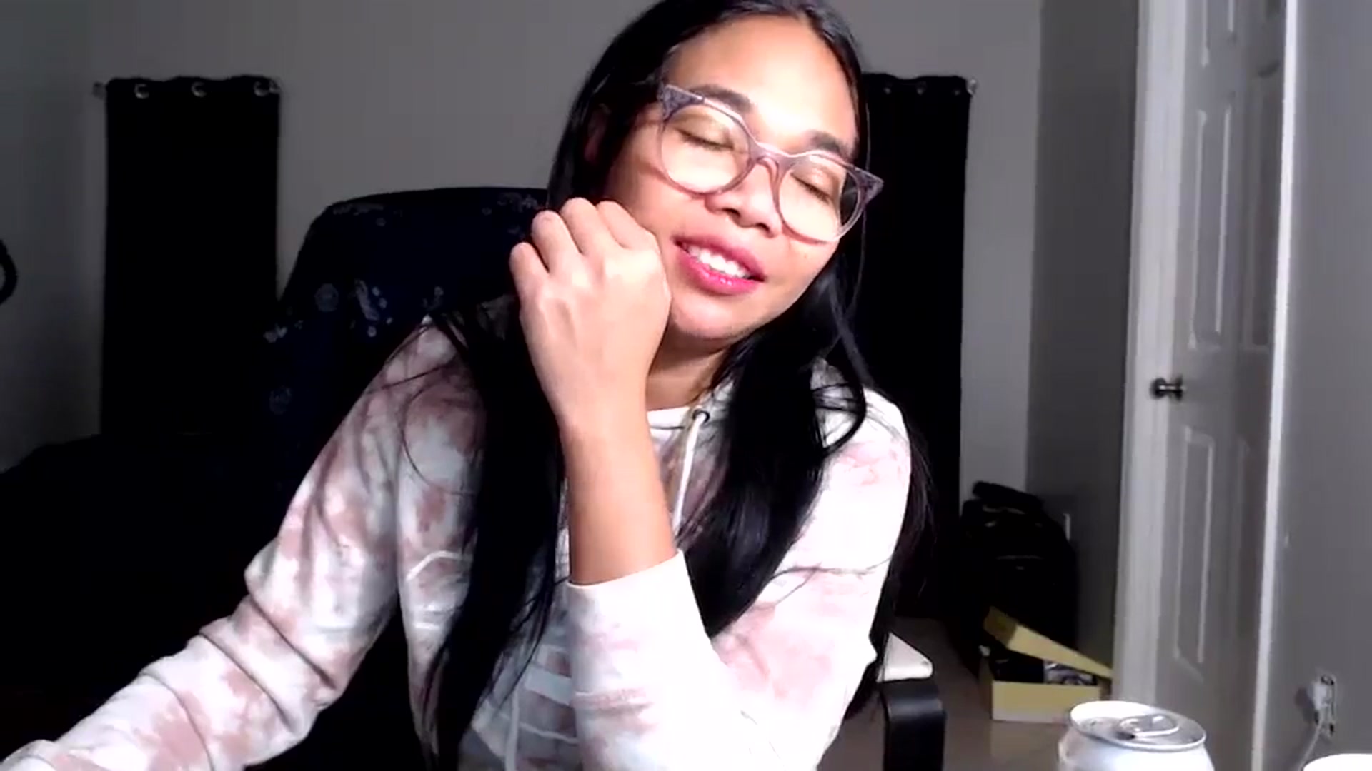 Gallery image thumbnail from Littlekai2025's myfreecams stream on, 09/10/2025, 03:09 image 10 of 20