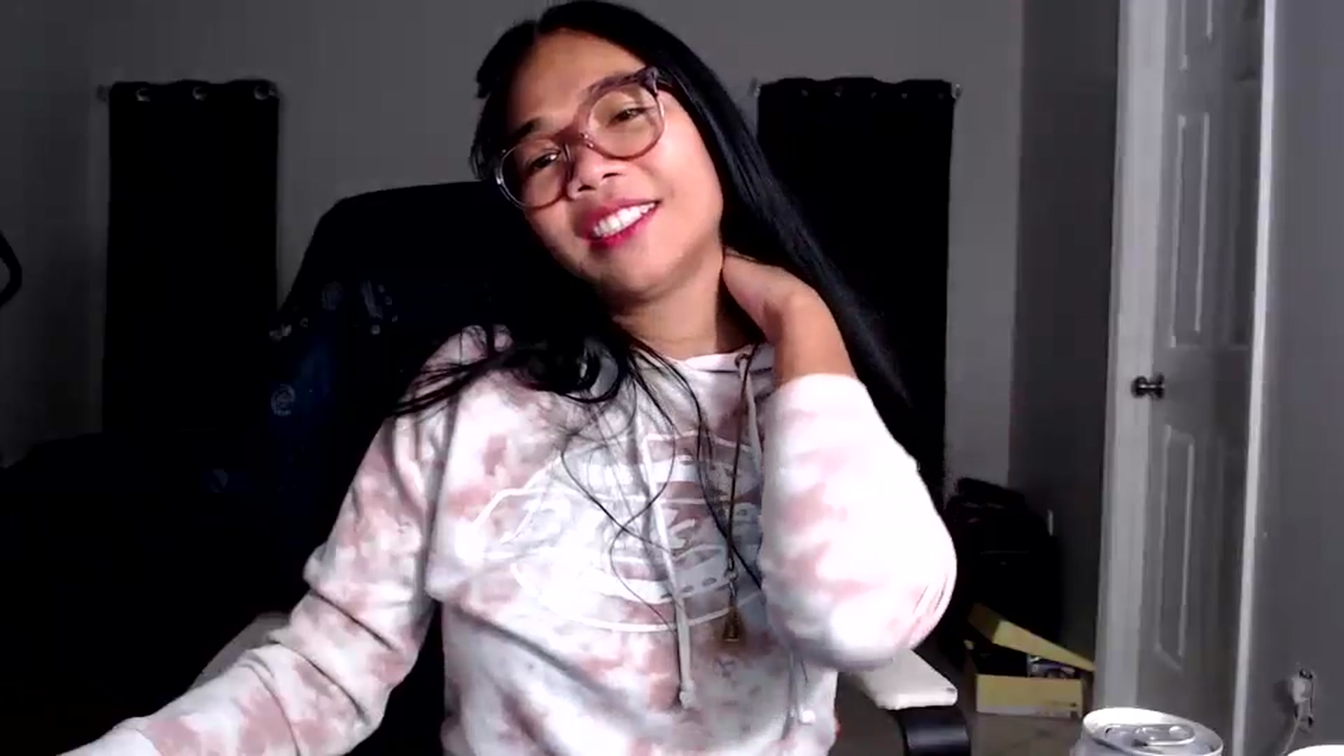 Gallery image thumbnail from Littlekai2025's myfreecams stream on, 09/10/2025, 03:09 image 7 of 20