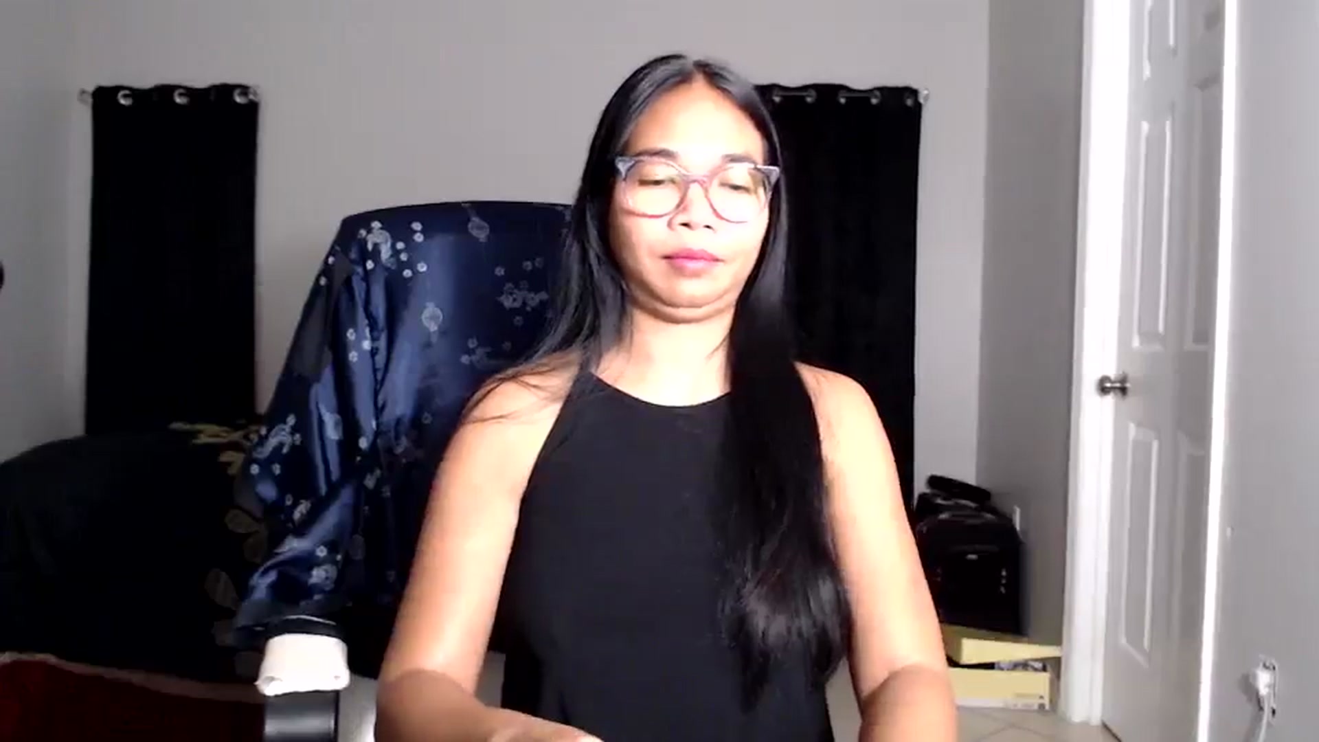 Gallery image thumbnail from Littlekai2025's myfreecams stream on, 09/12/2025, 04:23 image 3 of 20