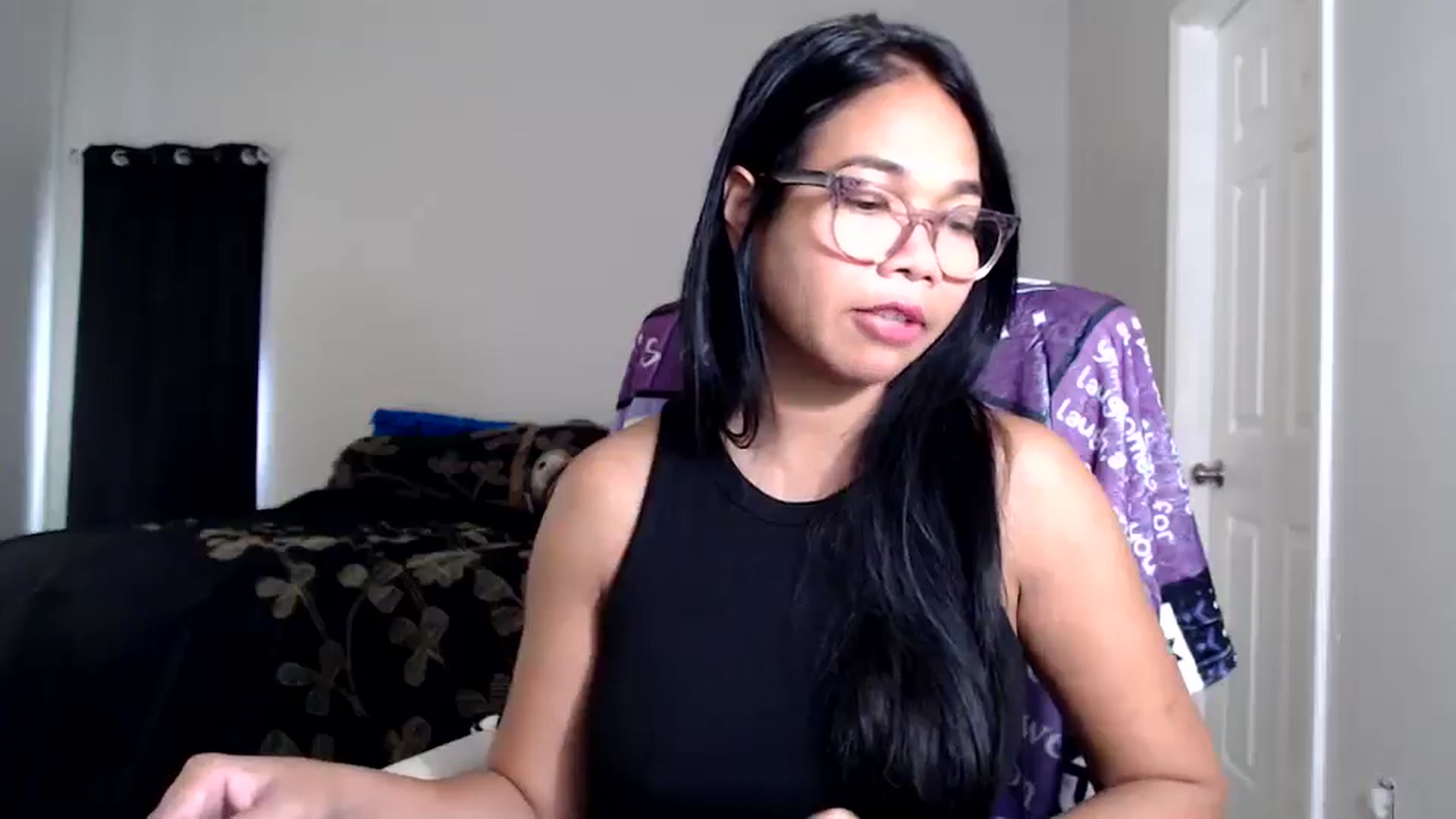 Gallery image thumbnail from Littlekai2025's myfreecams stream on, 09/14/2025, 17:31 image 13 of 20