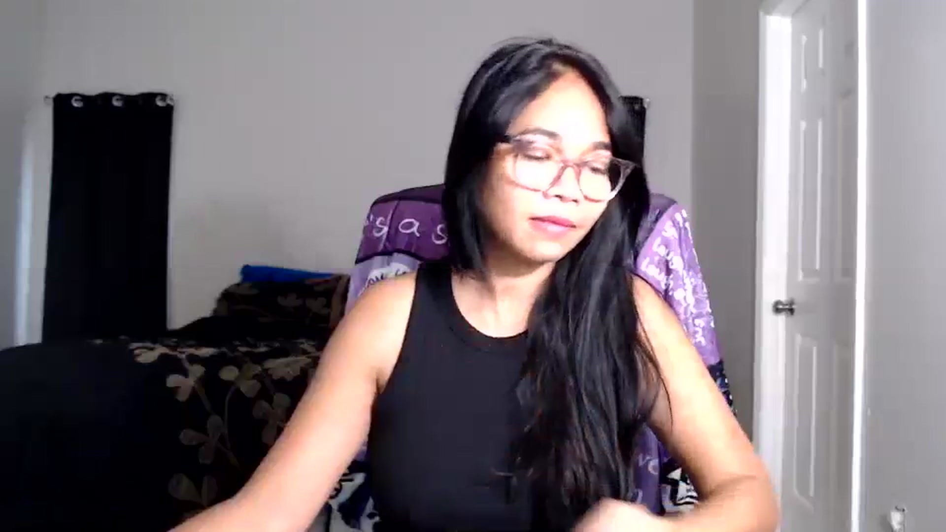Gallery image thumbnail from Littlekai2025's myfreecams stream on, 09/14/2025, 17:31 image 10 of 20