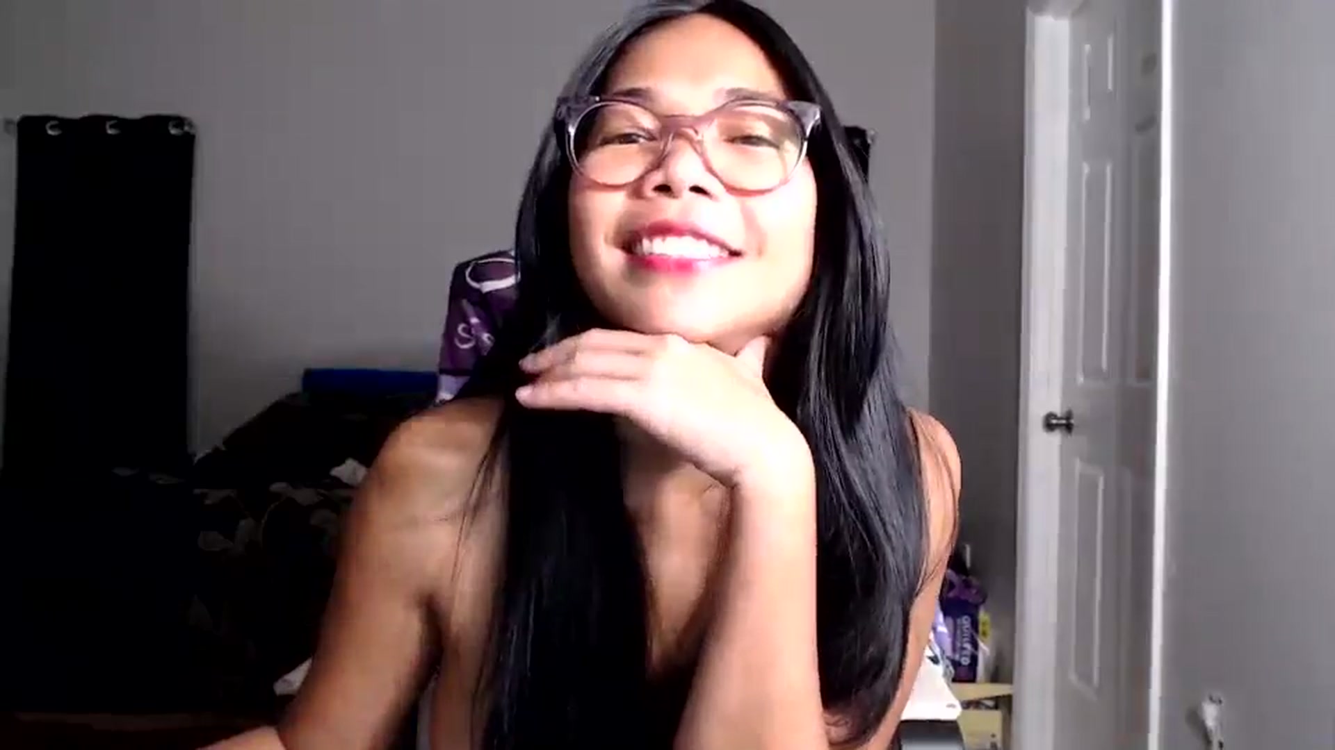Gallery image thumbnail from Littlekai2025's myfreecams stream on, 09/18/2025, 03:35 image 2 of 20