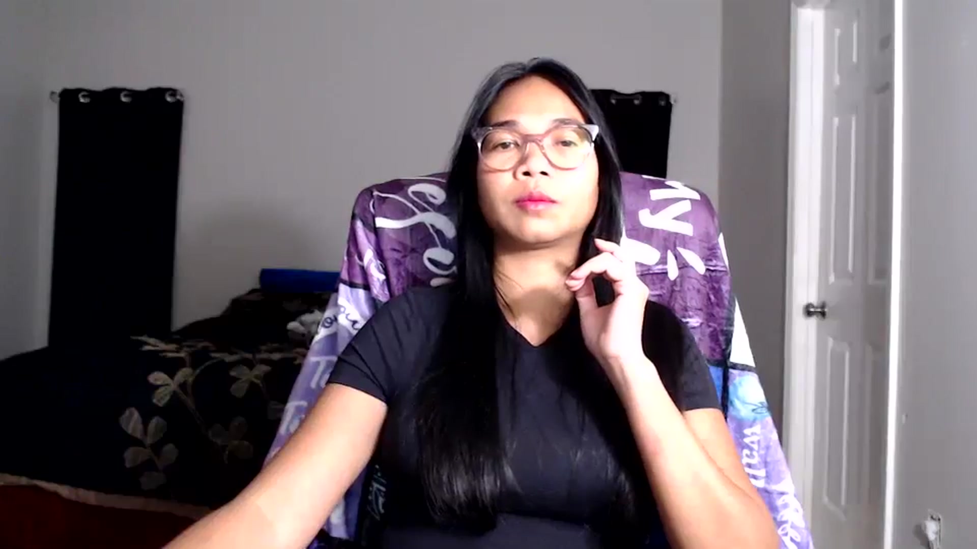 Gallery image thumbnail from Littlekai2025's myfreecams stream on, 09/20/2025, 01:11 image 18 of 20