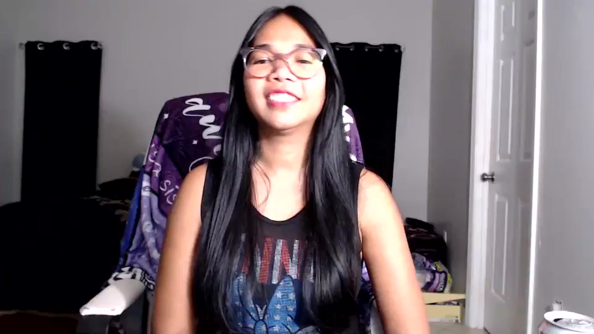 Gallery image thumbnail from Littlekai2025's myfreecams stream on, 09/21/2025, 05:05 image 15 of 20