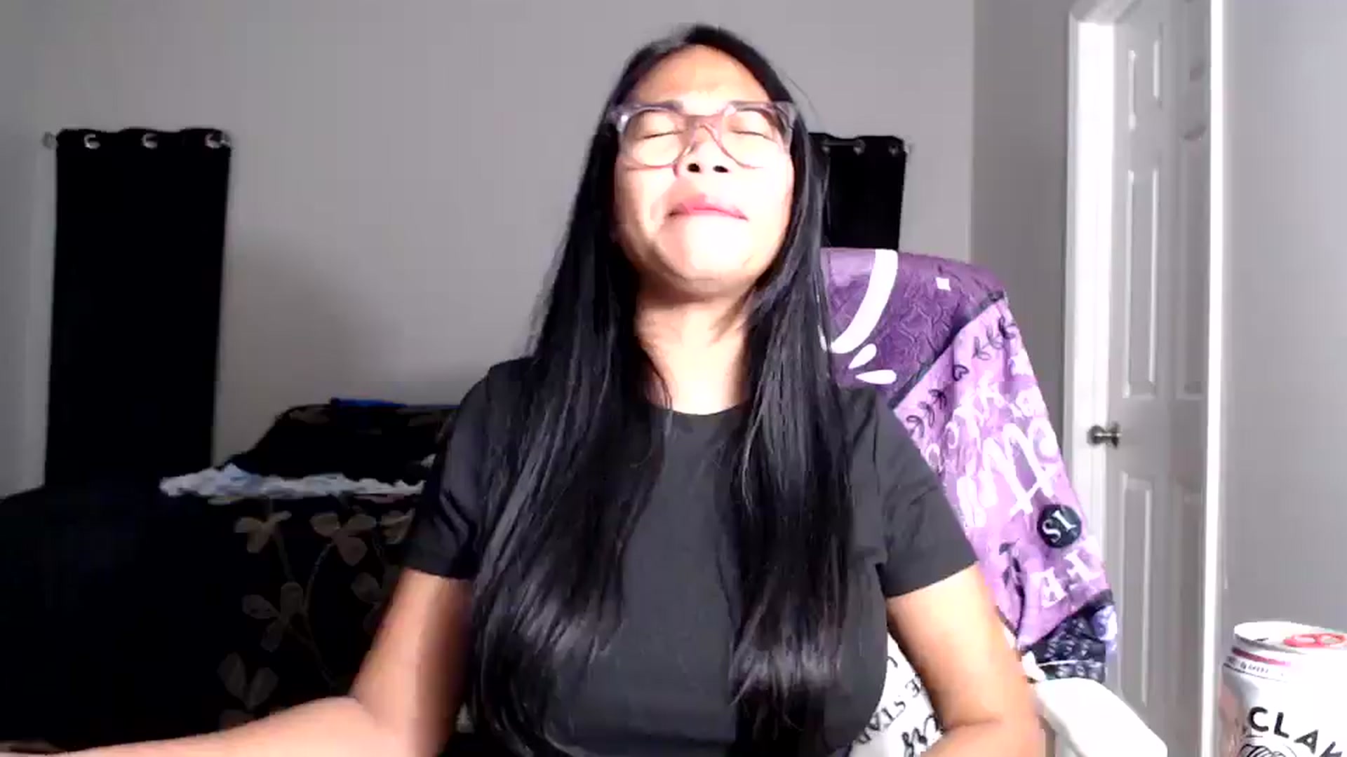 Gallery image thumbnail from Littlekai2025's myfreecams stream on, 09/22/2025, 02:31 image 19 of 20