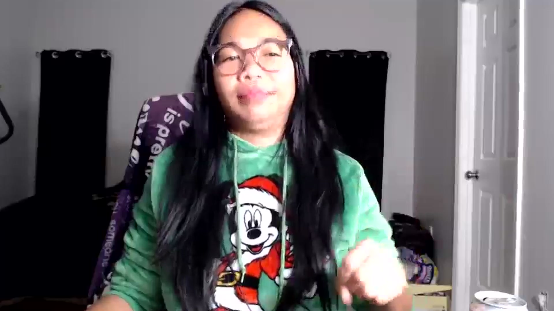 Gallery image thumbnail from Littlekai2025's myfreecams stream on, 09/23/2025, 04:43 image 19 of 20