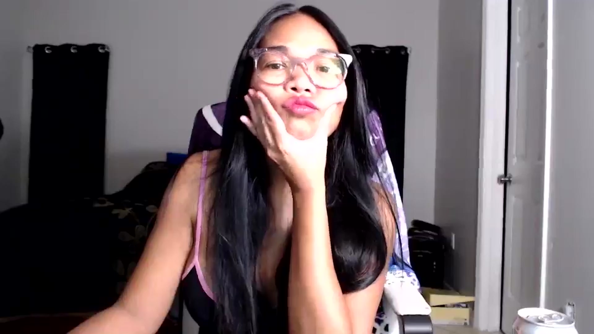 Gallery image thumbnail from Littlekai2025's myfreecams stream on, 09/26/2025, 04:07 image 9 of 20