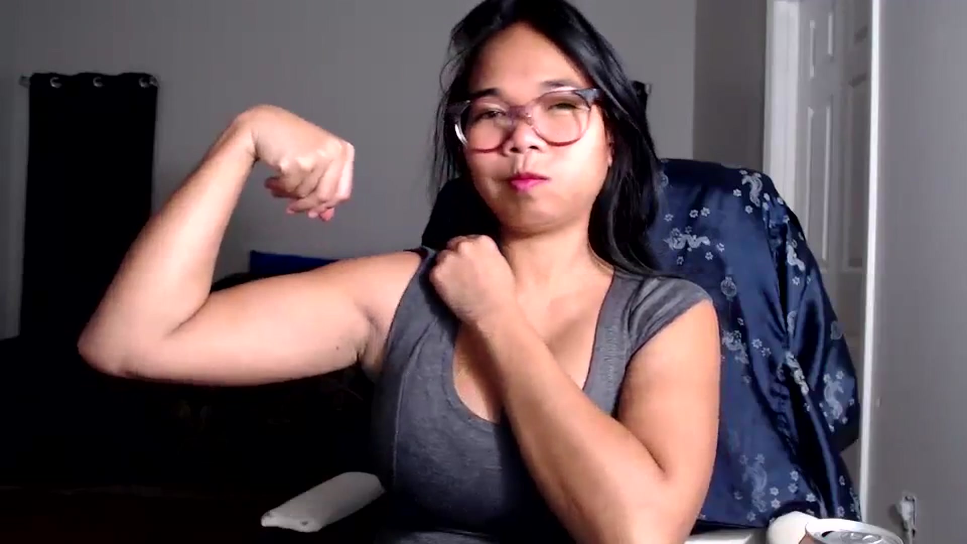Gallery image thumbnail from Littlekai2025's myfreecams stream on, 09/27/2025, 04:53 image 4 of 20