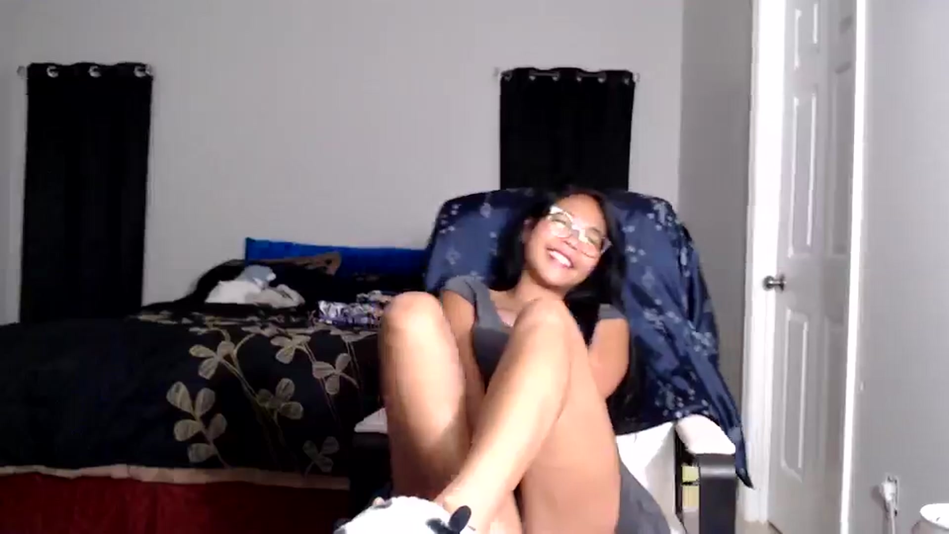 Gallery image thumbnail from Littlekai2025's myfreecams stream on, 09/27/2025, 04:53 image 9 of 20