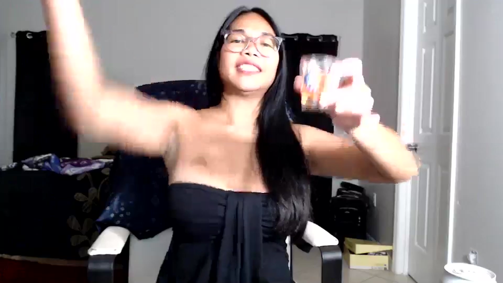 Gallery image thumbnail from Littlekai2025's myfreecams stream on, 09/27/2025, 23:23 image 2 of 20