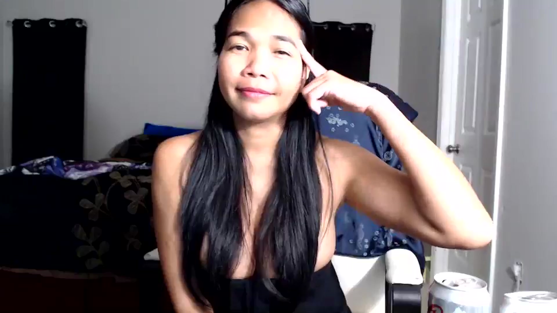 Gallery image thumbnail from Littlekai2025's myfreecams stream on, 09/27/2025, 23:50 image 13 of 20