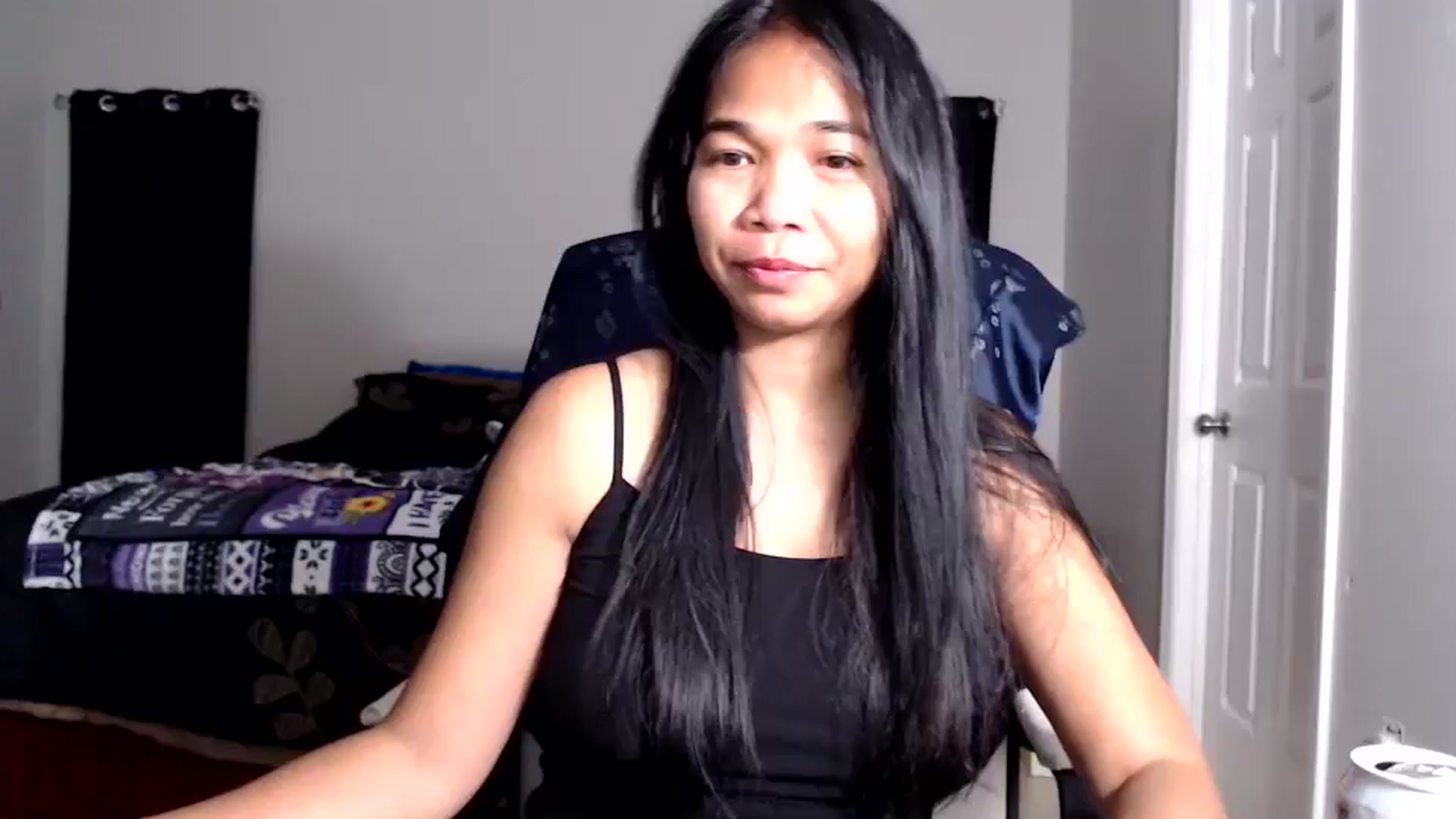 Gallery image thumbnail from Littlekai2025's myfreecams stream on, 09/29/2025, 04:49 image 1 of 20