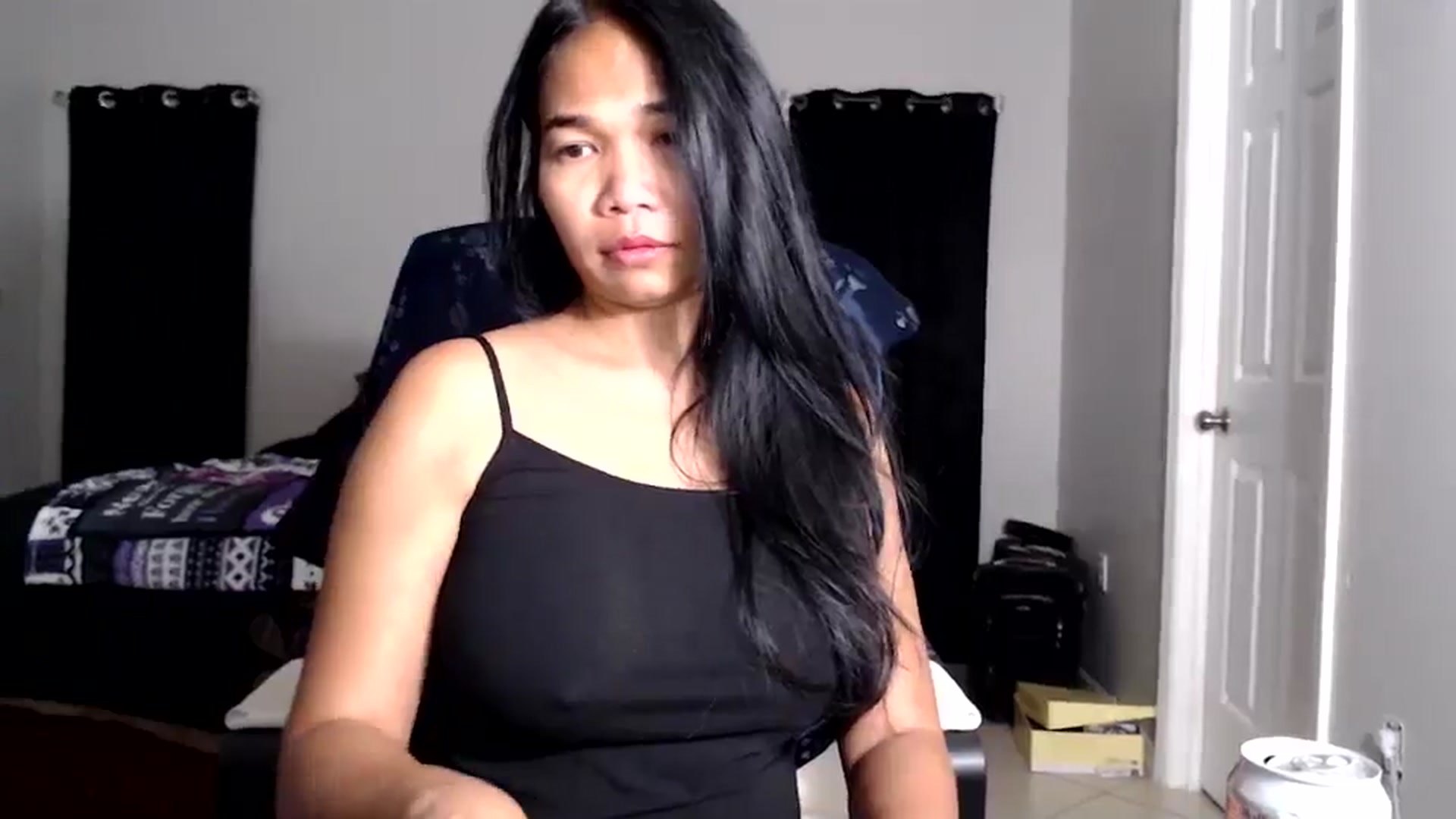 Gallery image thumbnail from Littlekai2025's myfreecams stream on, 09/29/2025, 04:49 image 17 of 20