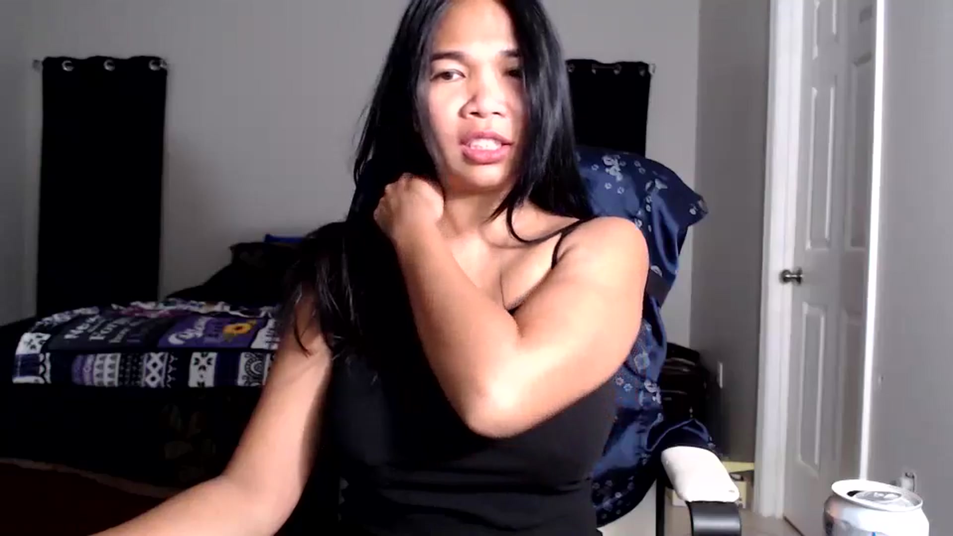 Gallery image thumbnail from Littlekai2025's myfreecams stream on, 09/29/2025, 04:49 image 8 of 20