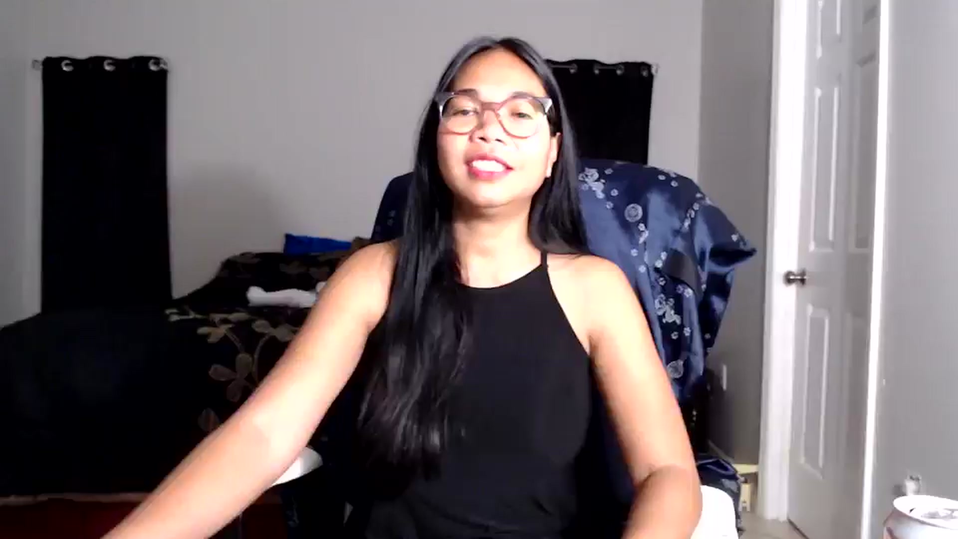 Gallery image thumbnail from Littlekai2025's myfreecams stream on, 09/30/2025, 01:58 image 12 of 20