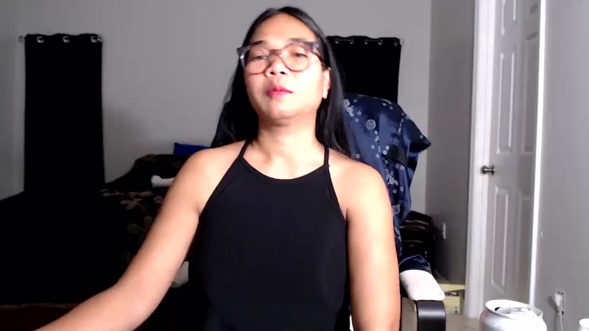 Gallery image thumbnail from Littlekai2025's myfreecams stream on, 09/30/2025, 01:58 image 18 of 20