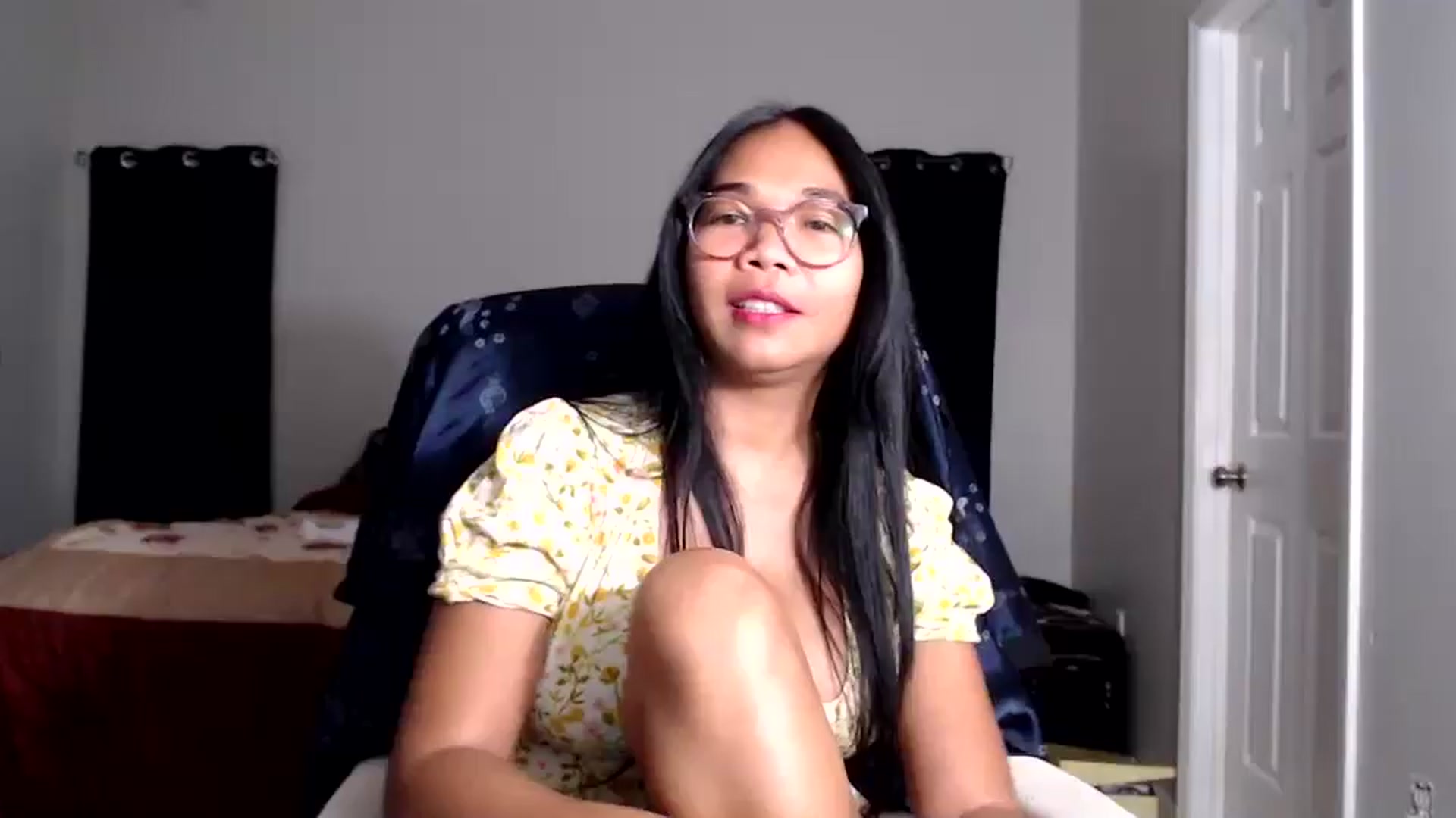 Gallery image thumbnail from Littlekai2025's myfreecams stream on, 10/05/2025, 01:25 image 1 of 20