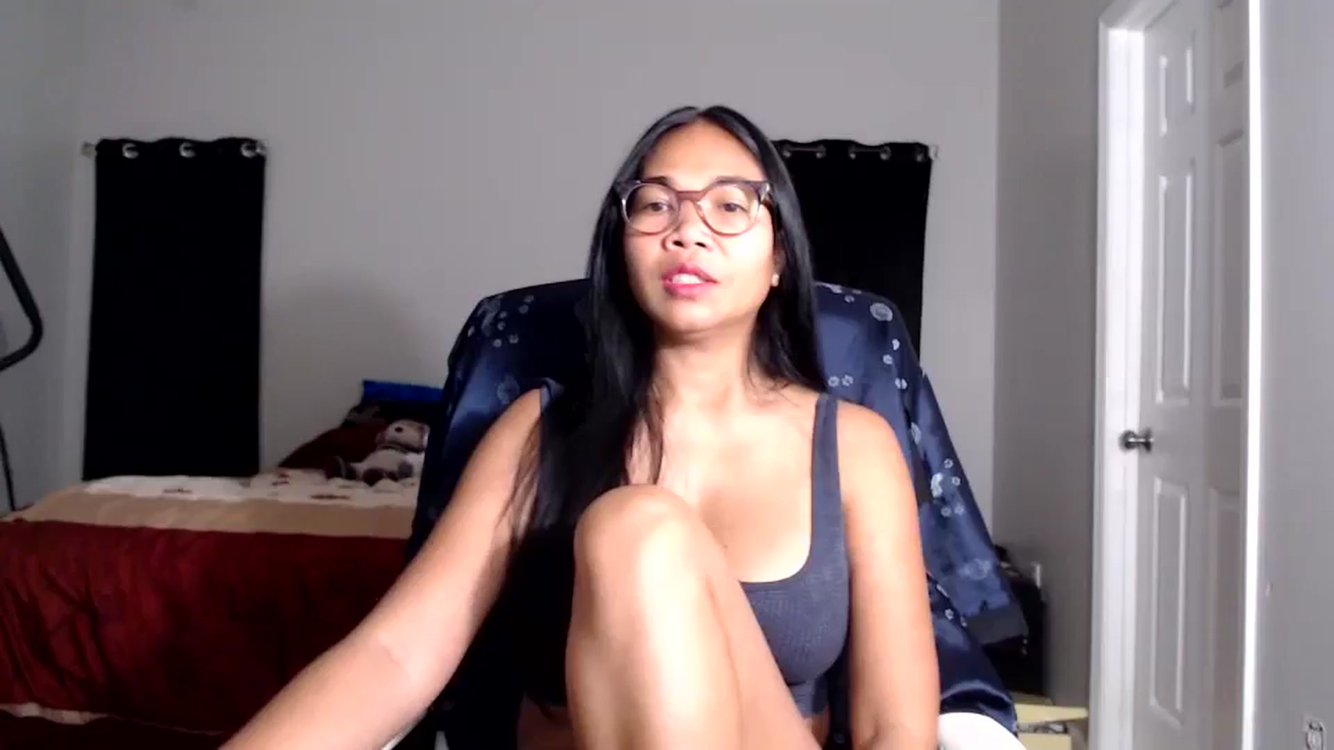 Gallery image thumbnail from Littlekai2025's myfreecams stream on, 10/06/2025, 24:01 image 15 of 20