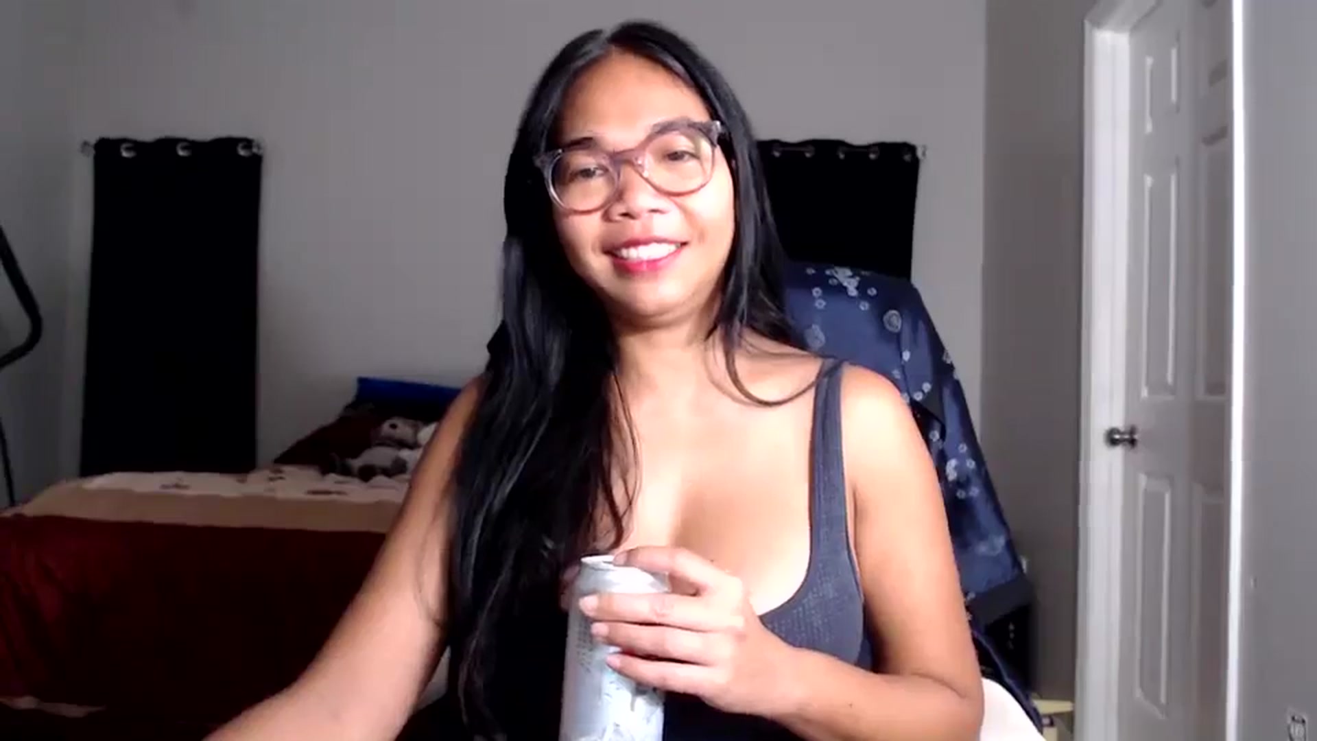Gallery image thumbnail from Littlekai2025's myfreecams stream on, 10/06/2025, 24:25 image 20 of 20