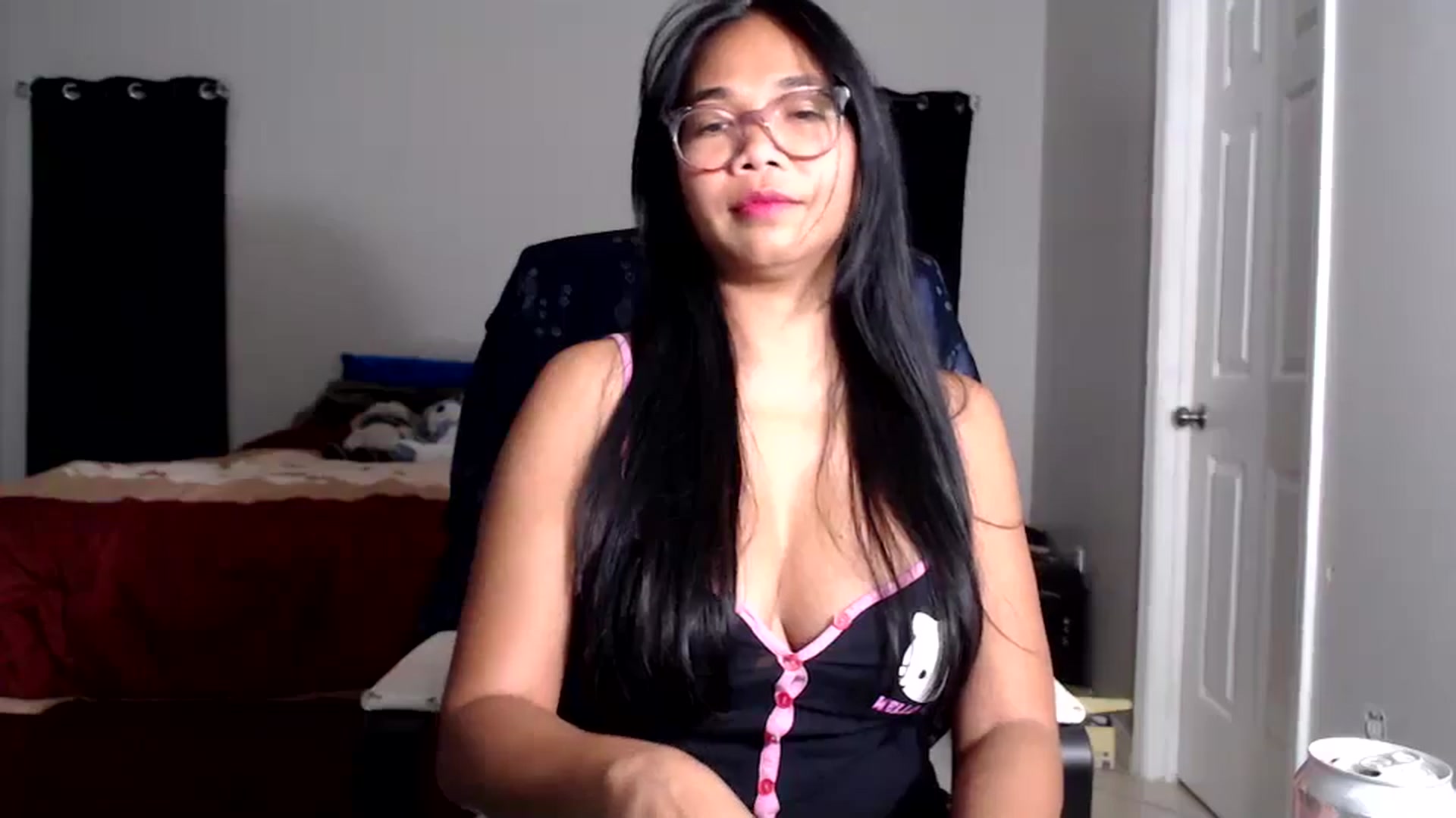 Gallery image thumbnail from Littlekai2025's myfreecams stream on, 10/07/2025, 03:57 image 15 of 20