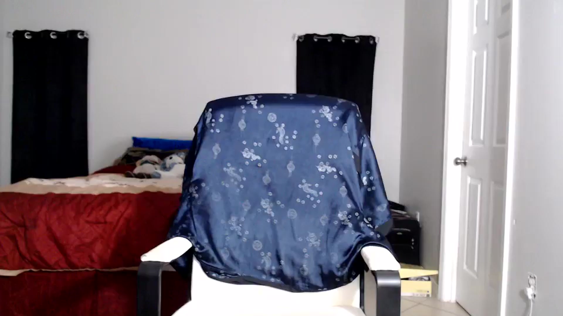 Gallery image thumbnail from Littlekai2025's myfreecams stream on, 10/07/2025, 03:57 image 14 of 20