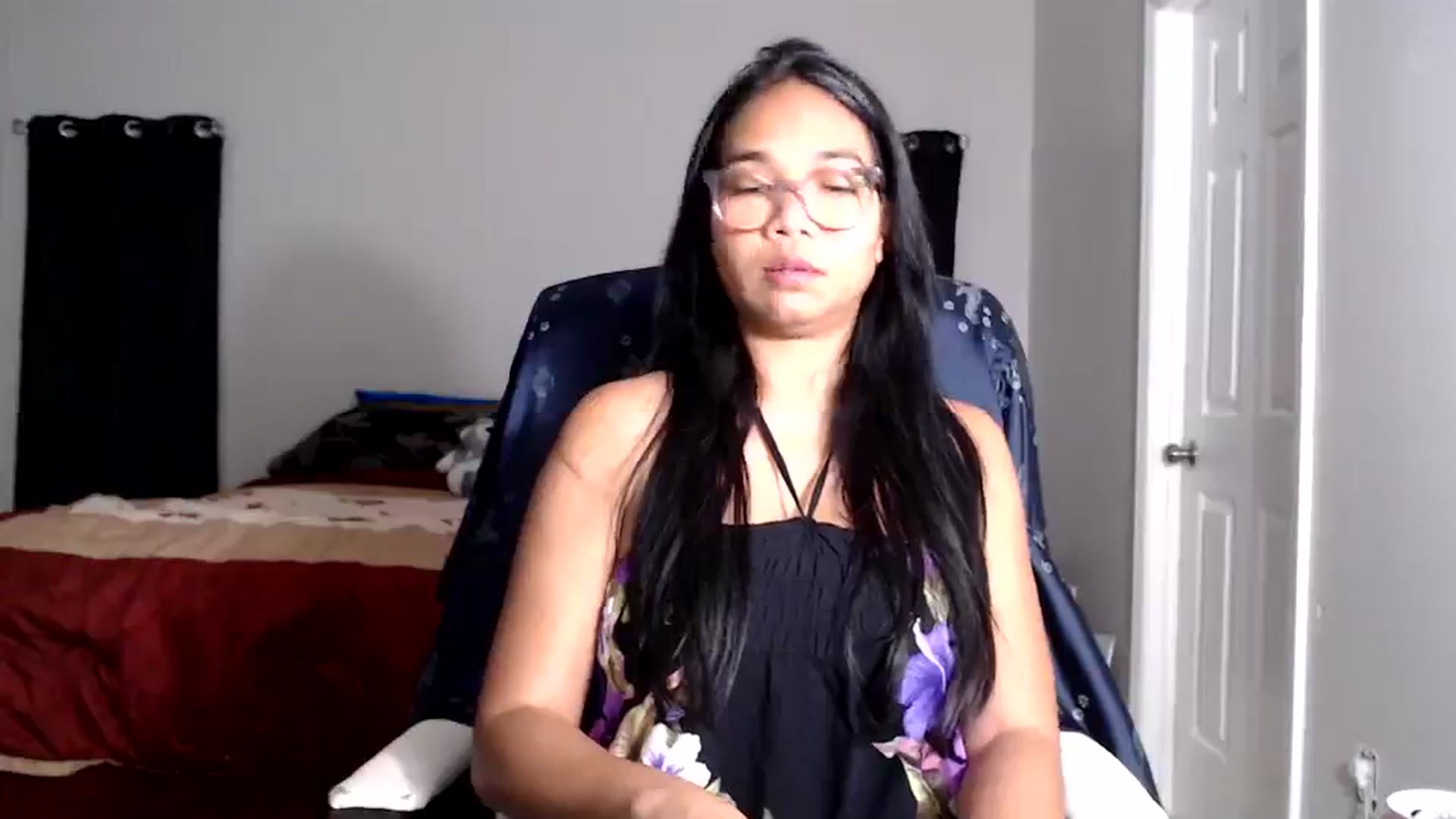 Gallery image thumbnail from Littlekai2025's myfreecams stream on, 10/10/2025, 01:07 image 8 of 20