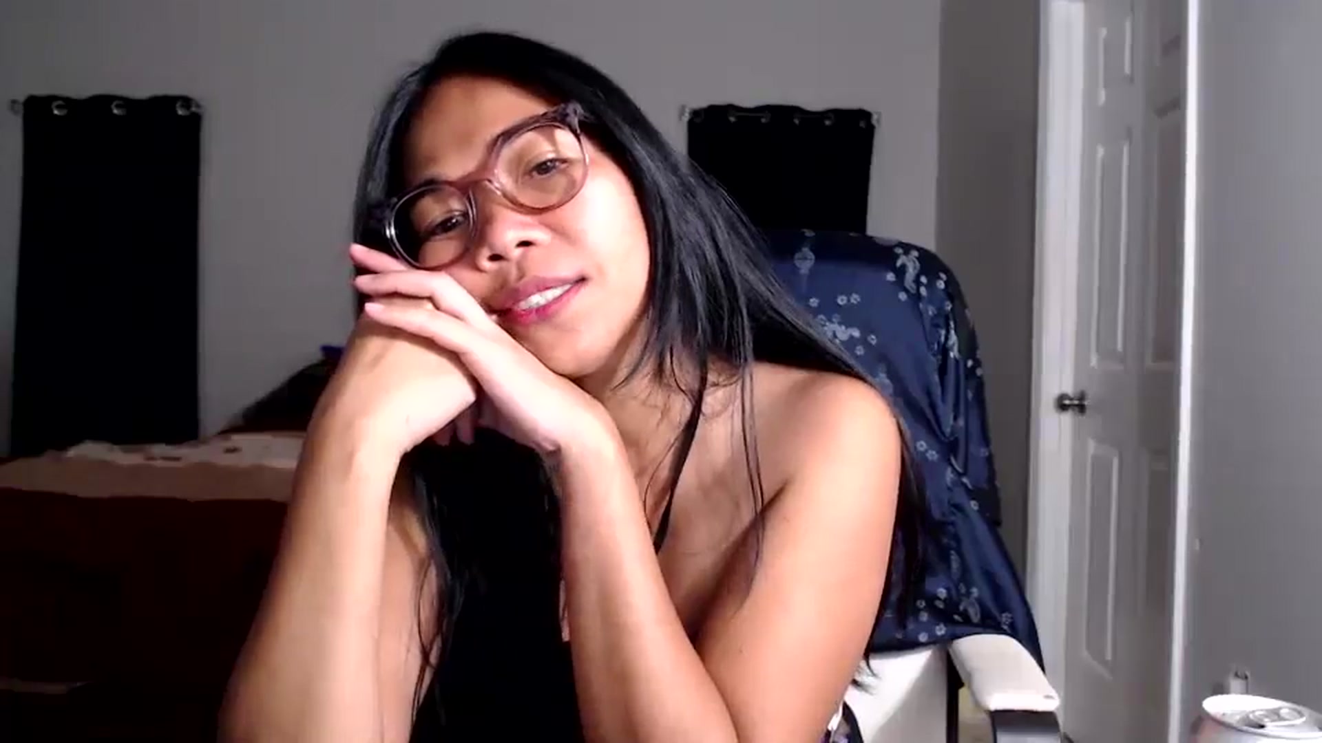 Gallery image thumbnail from Littlekai2025's myfreecams stream on, 10/10/2025, 02:41 image 10 of 20