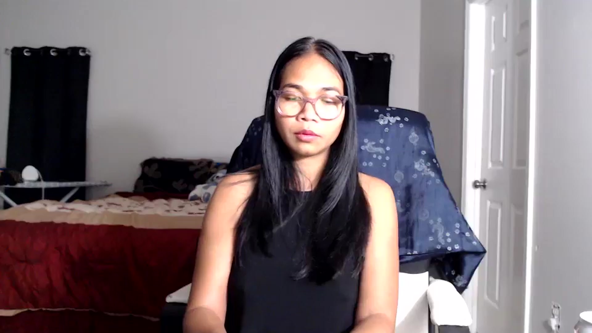 Gallery image thumbnail from Littlekai2025's myfreecams stream on, 10/28/2025, 02:04 image 10 of 20